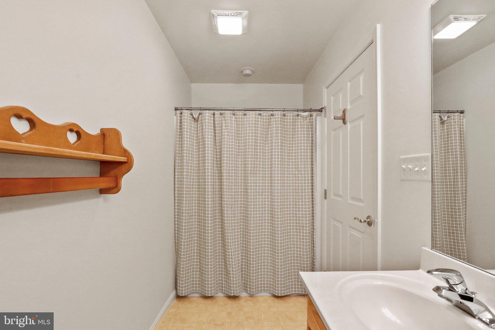 ENGLEBROOK PARK - Residential