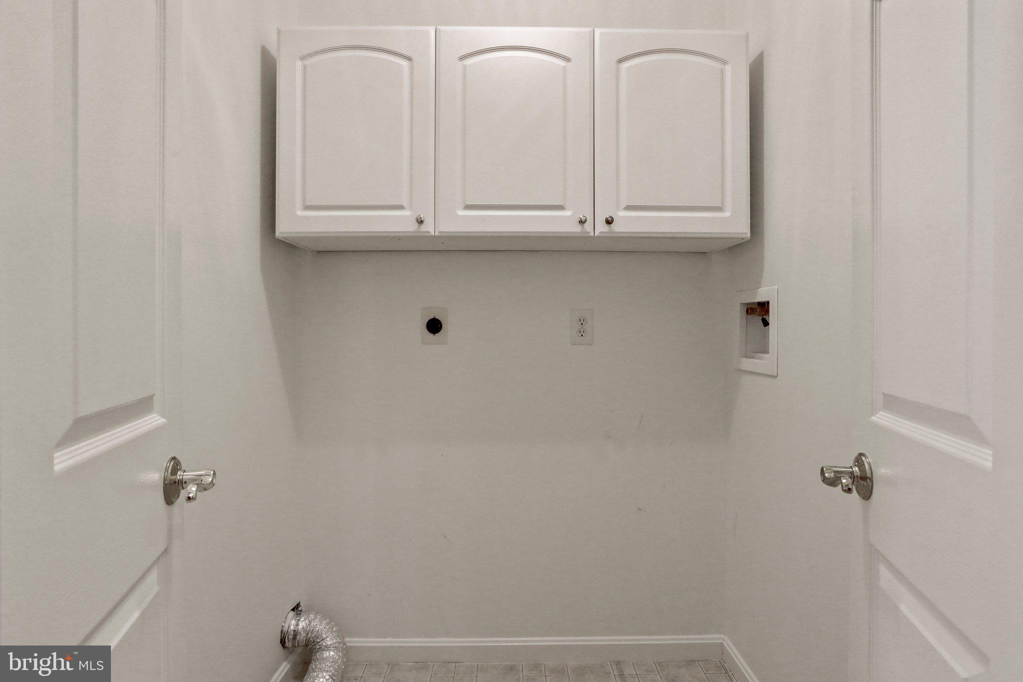 ENGLEBROOK PARK - Residential