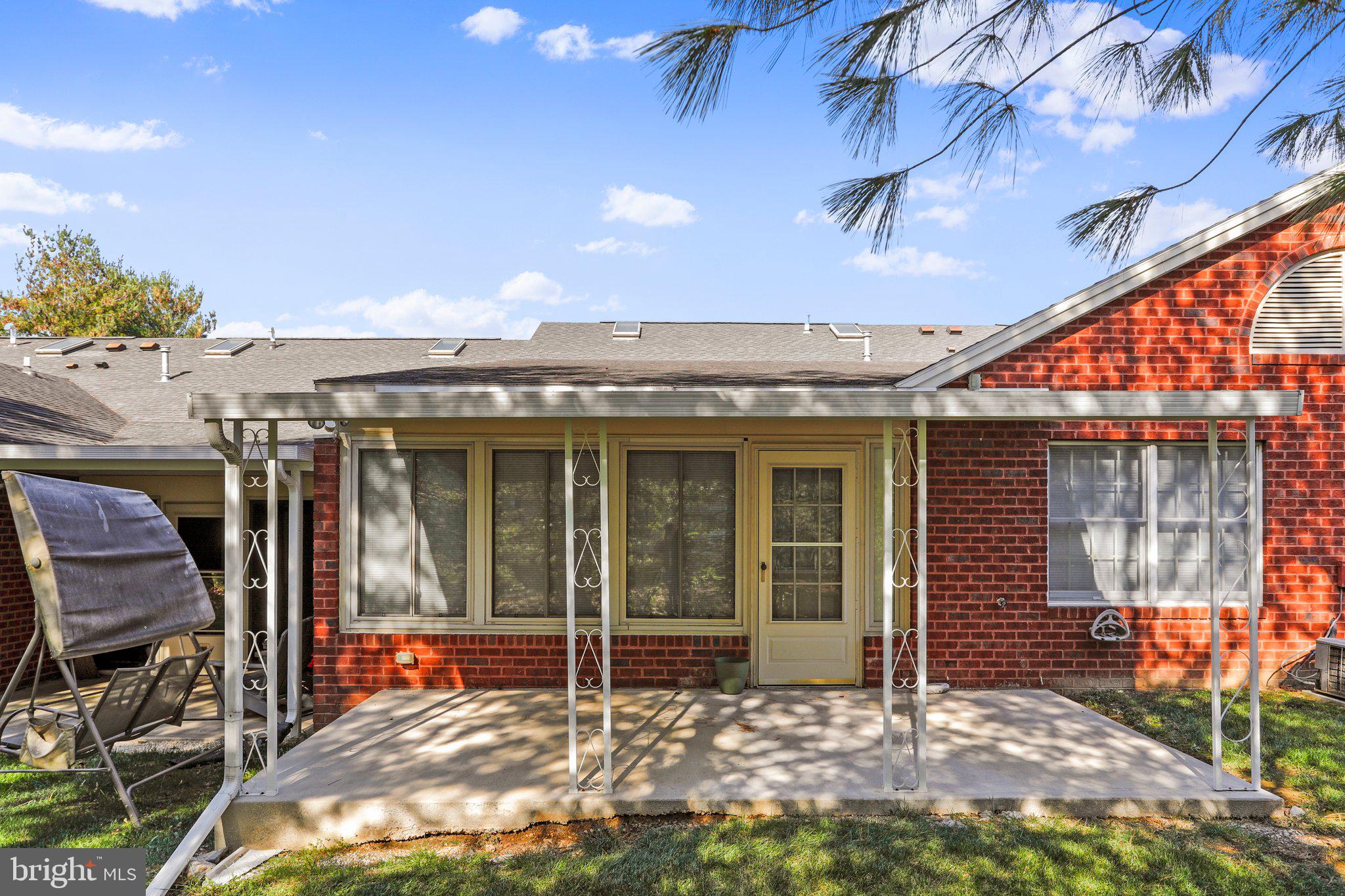 ENGLEBROOK PARK - Residential