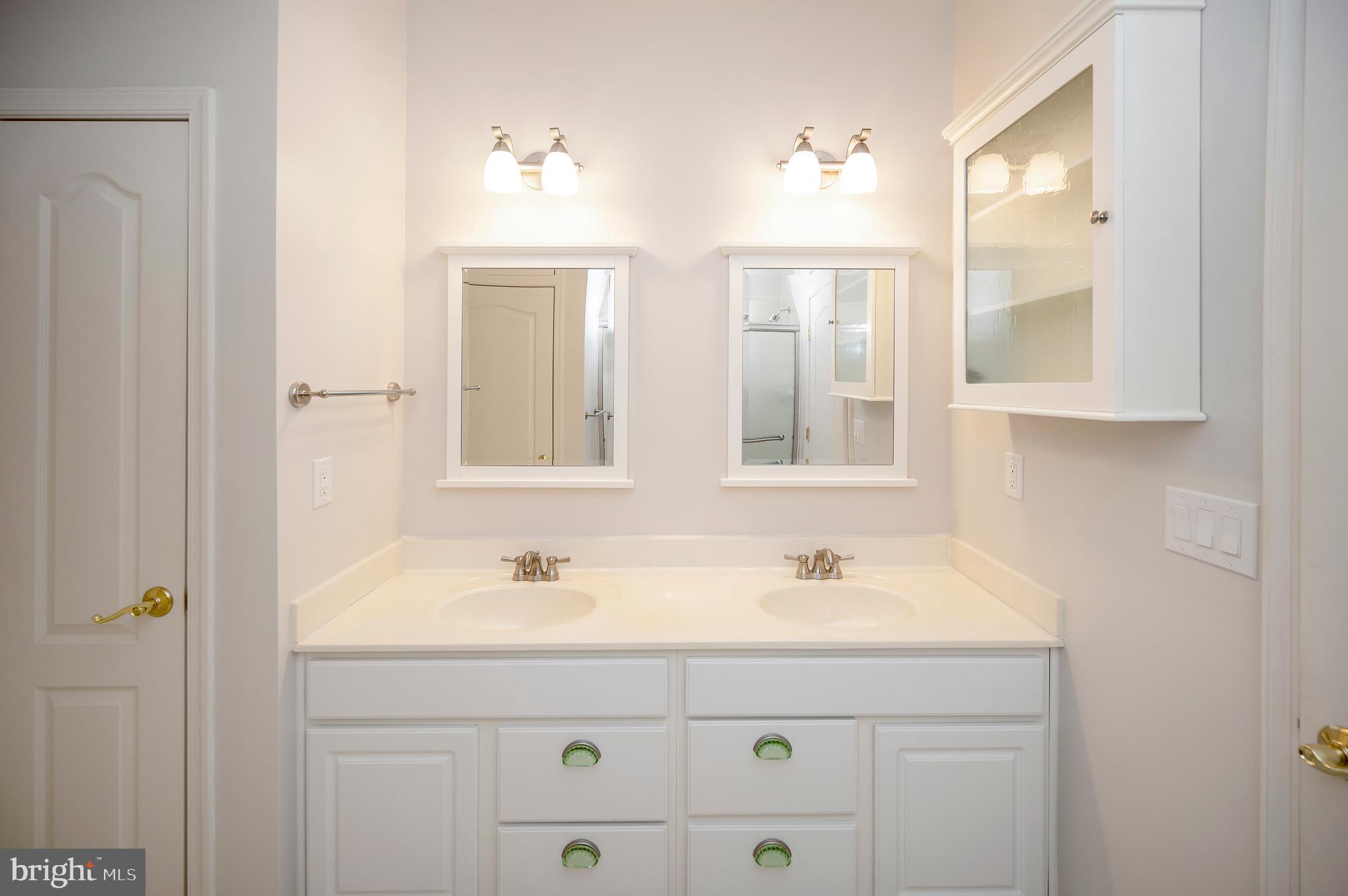 THE VILLAS AT FALLS RUN - Residential