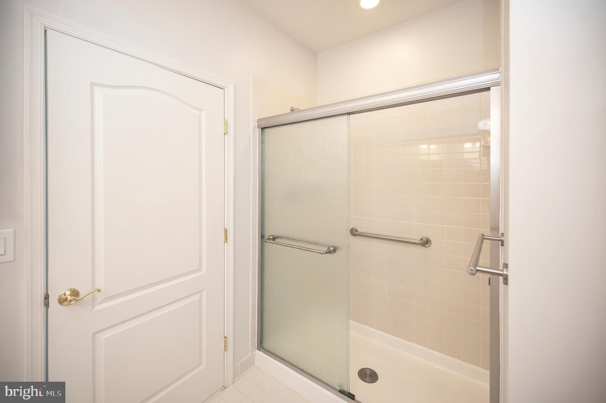 THE VILLAS AT FALLS RUN - Residential