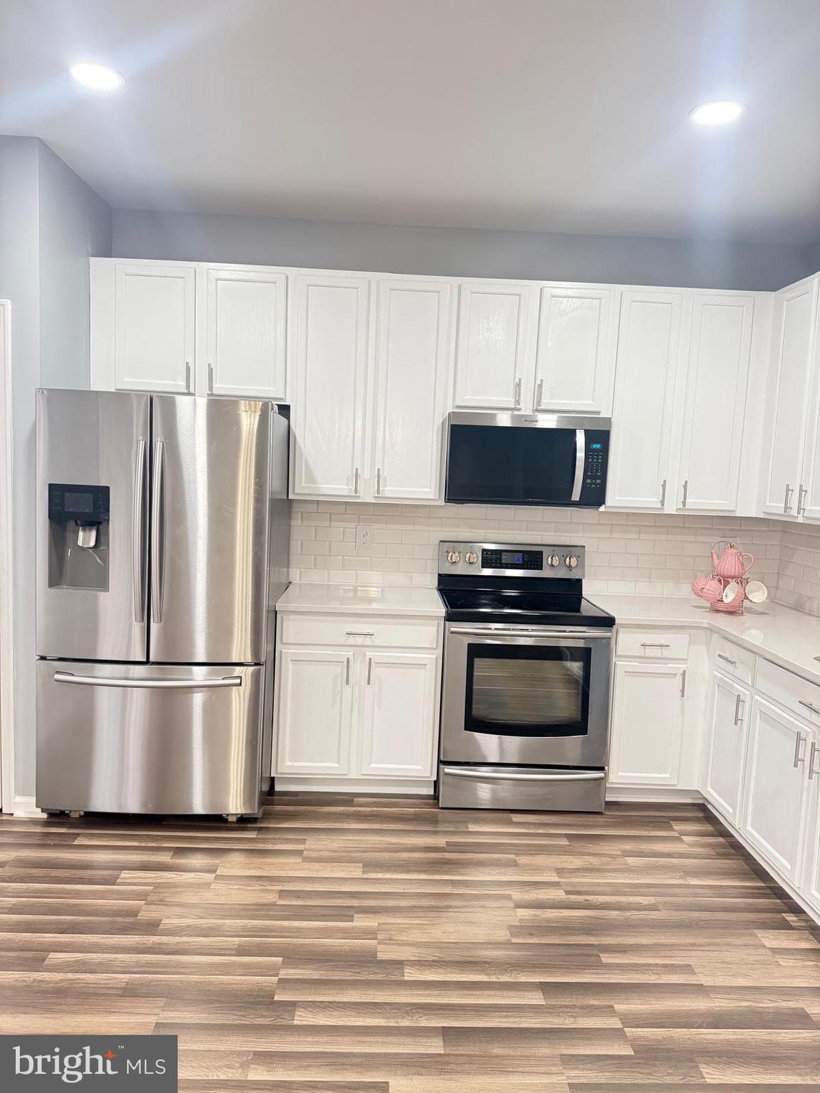 HUDSON VILLAGE - Residential