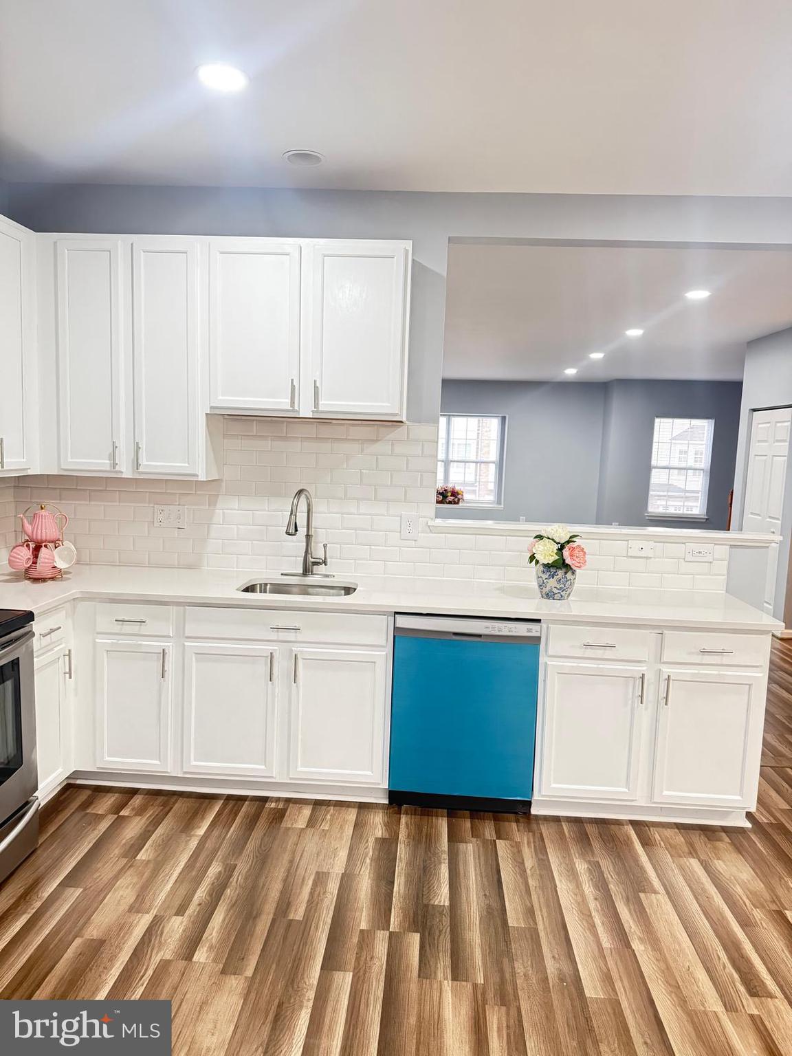 HUDSON VILLAGE - Residential