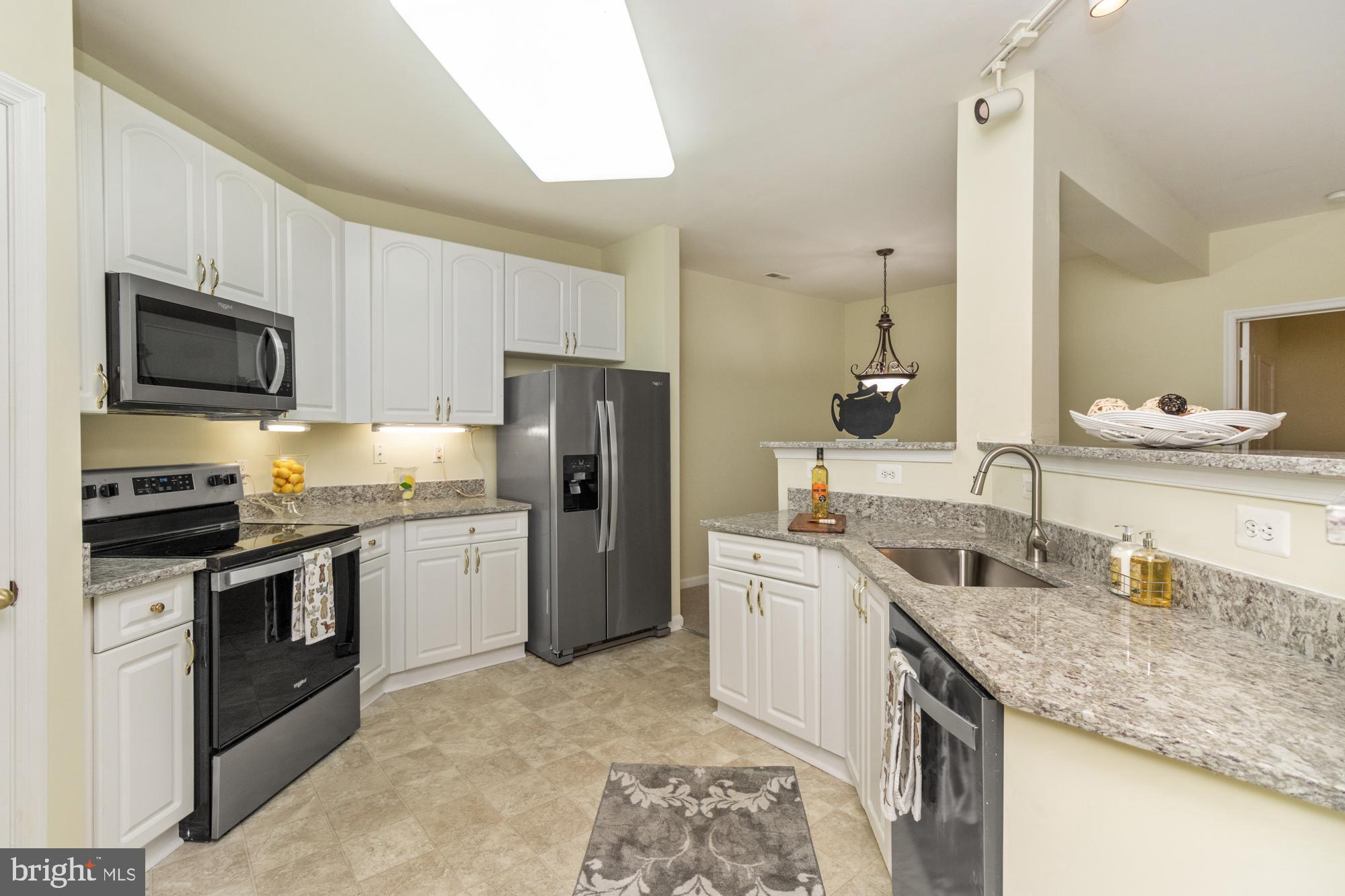 400 SYMPHONY CIRCLE 136E