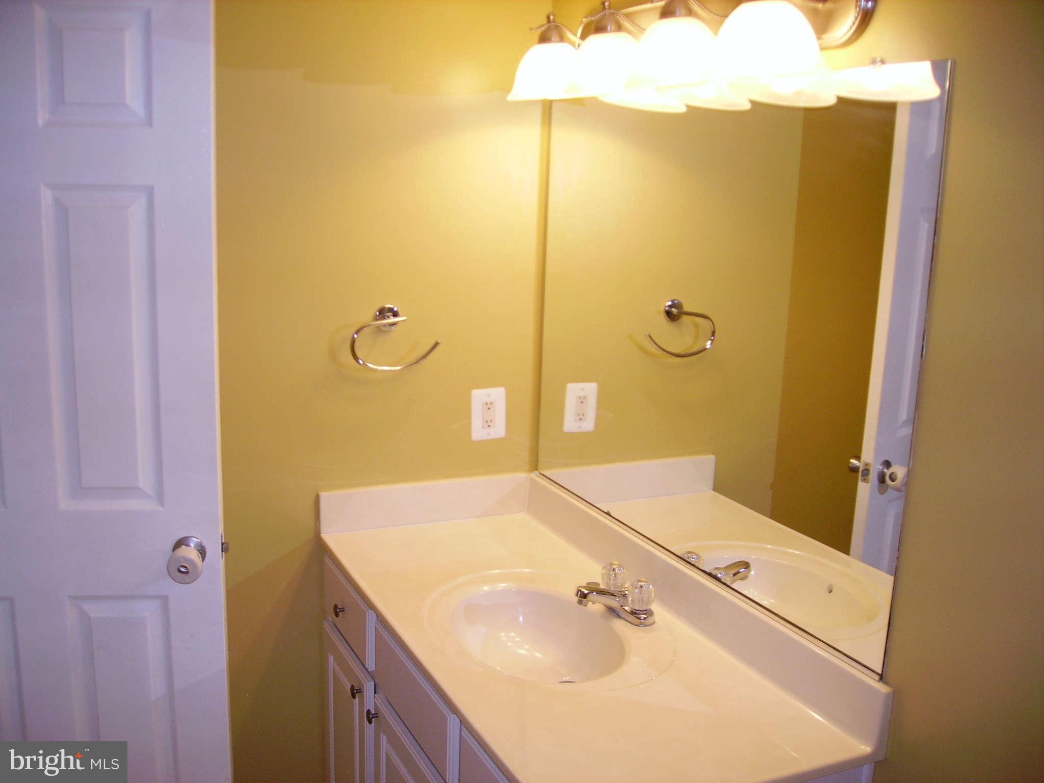 THE VILLAS AT COUNTRYSIDE - Residential Lease