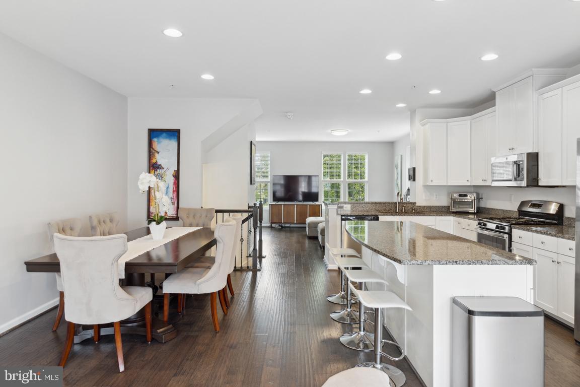 GREENBELT STATION - Residential