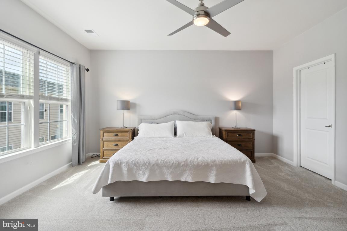 GREENBELT STATION - Residential