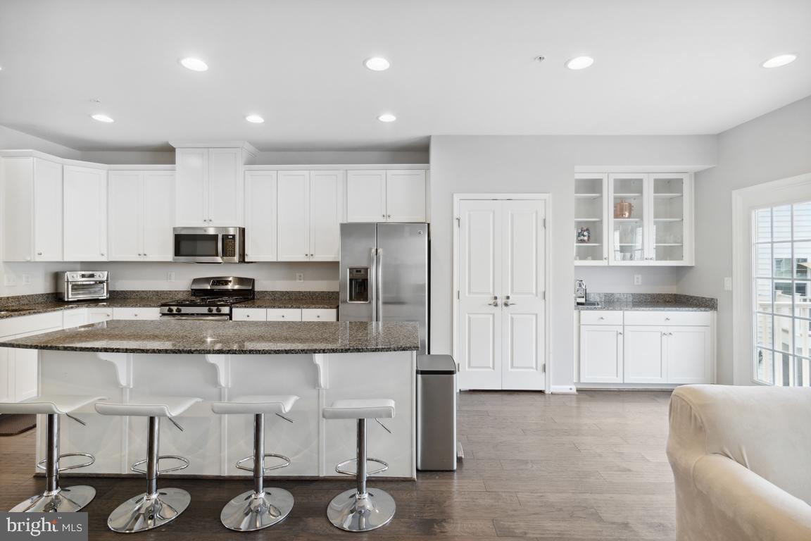 GREENBELT STATION - Residential