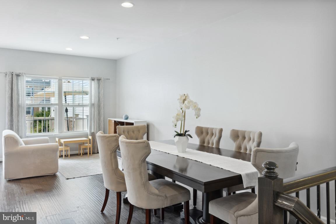 GREENBELT STATION - Residential