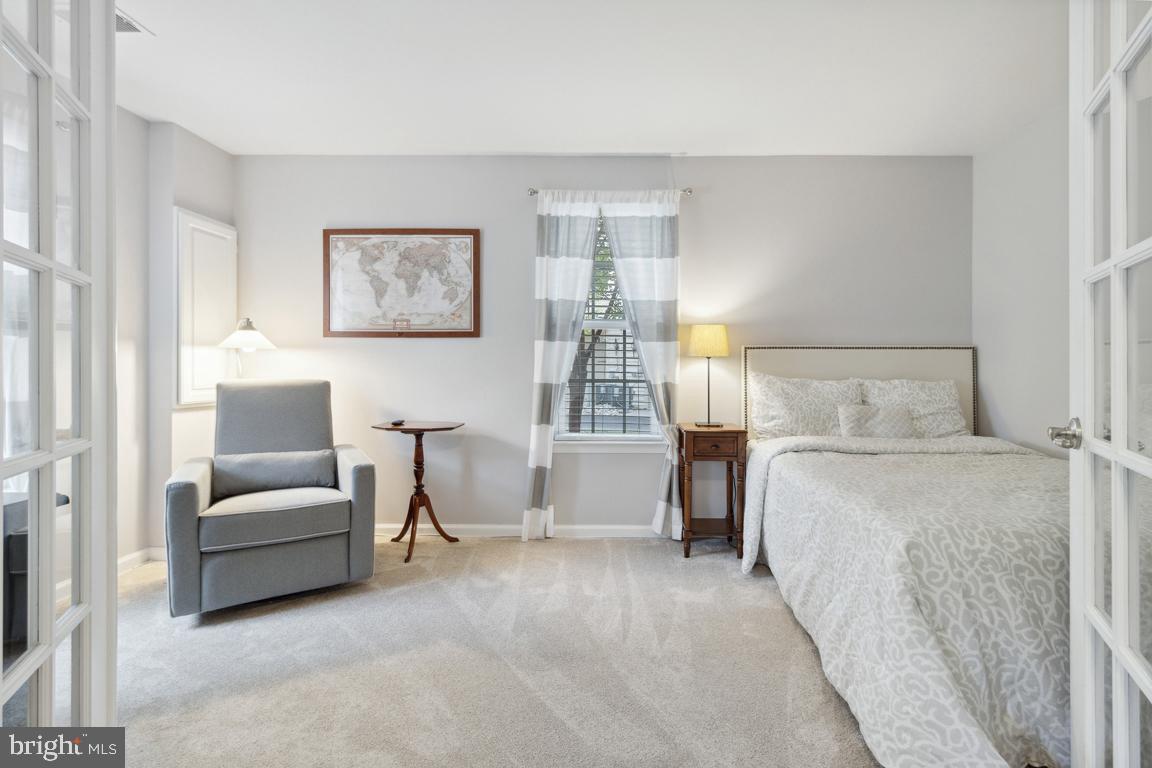 GREENBELT STATION - Residential