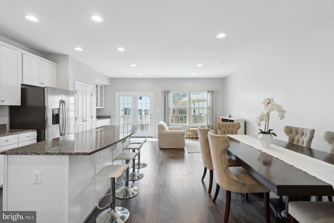 GREENBELT STATION - Residential