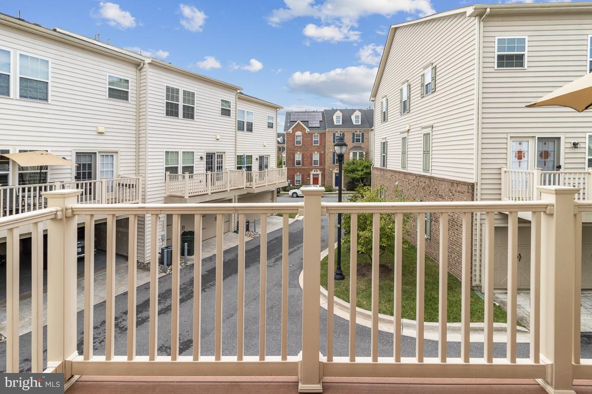 GREENBELT STATION - Residential