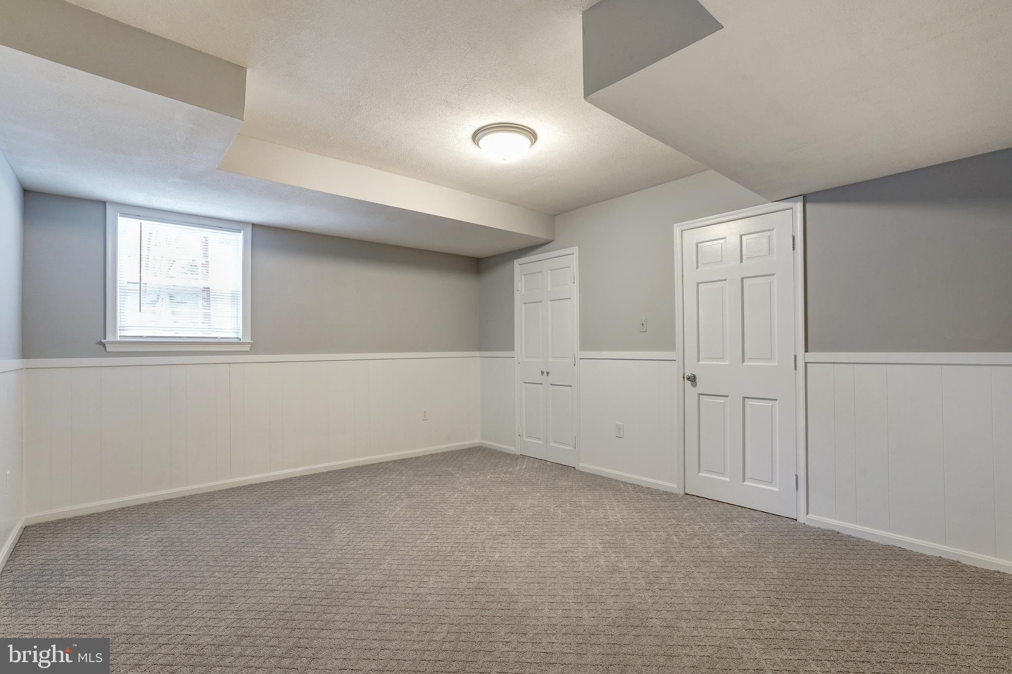 TIMBERLY SOUTH - Residential Lease