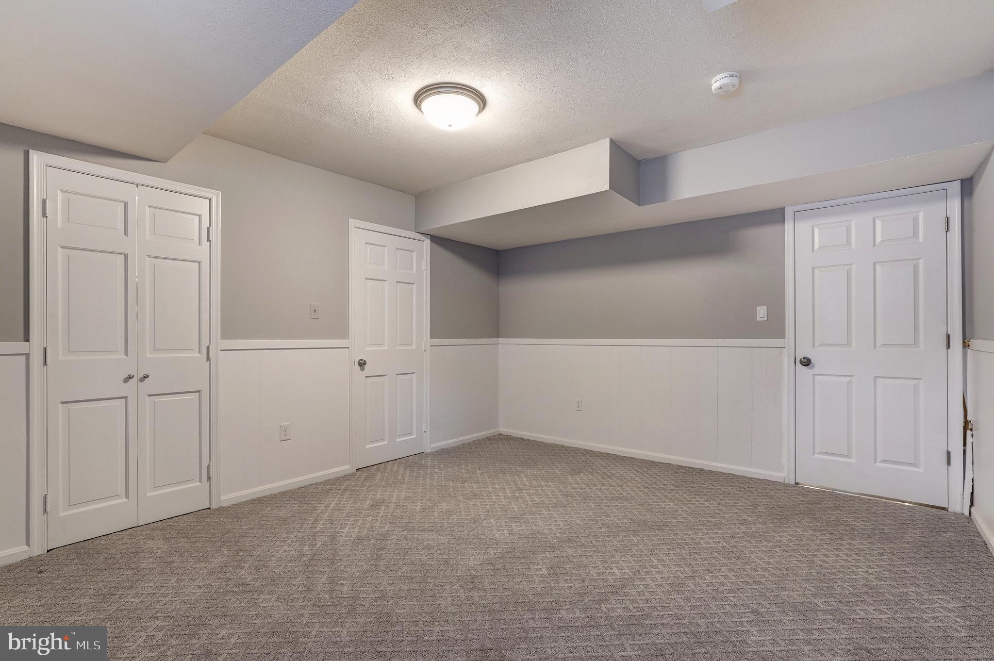 TIMBERLY SOUTH - Residential Lease