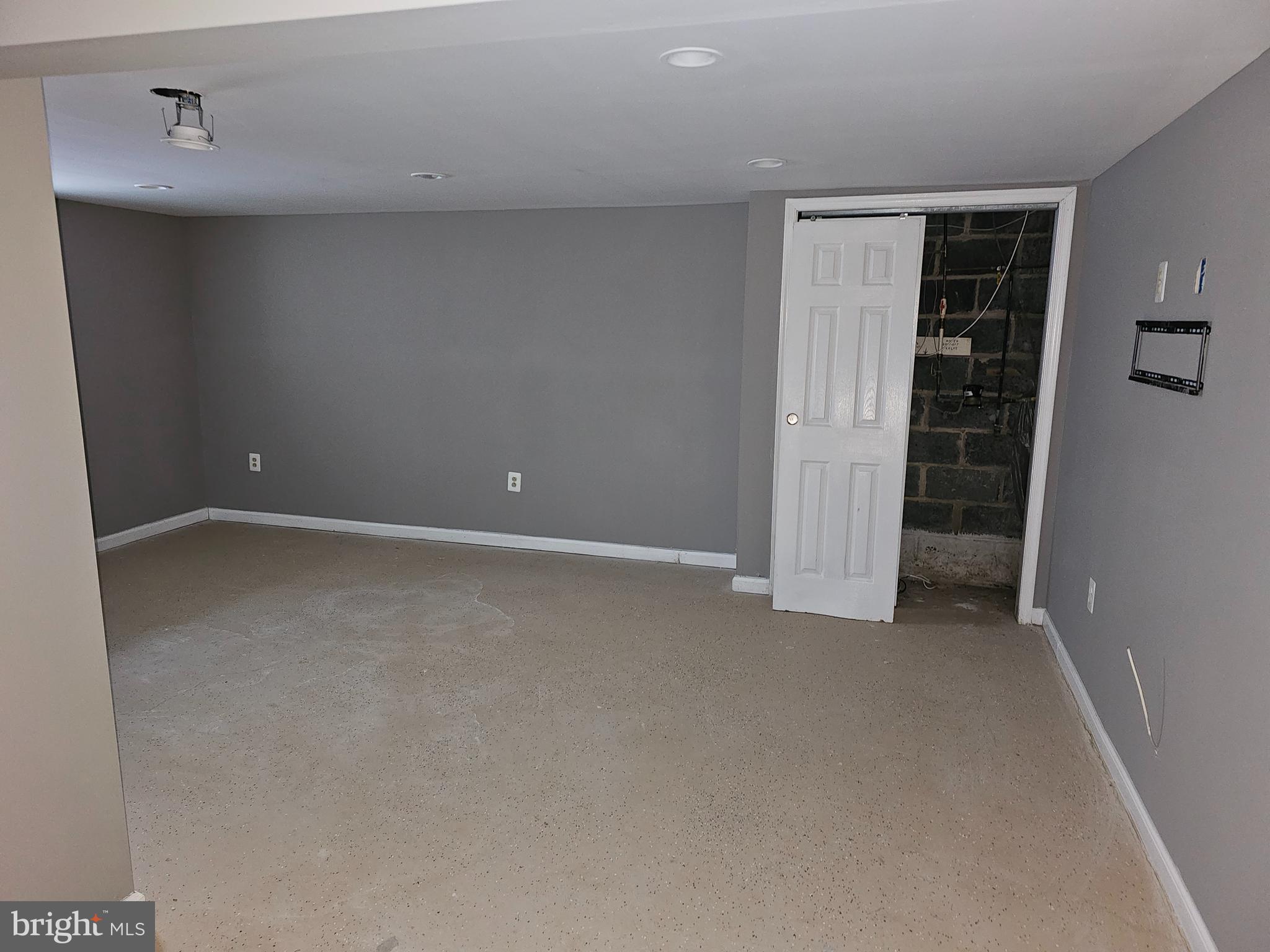 WILLOW GROVE - Residential