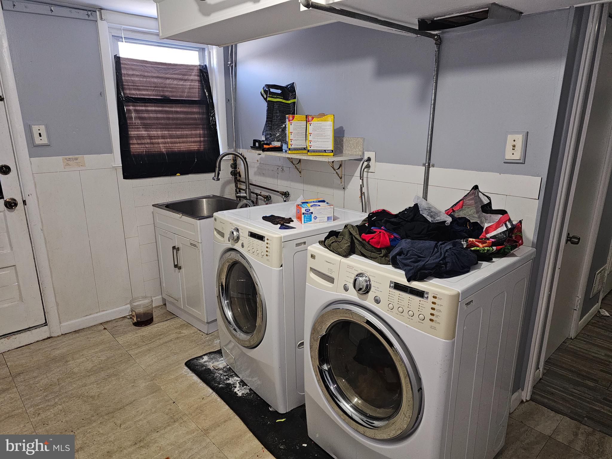 WILLOW GROVE - Residential