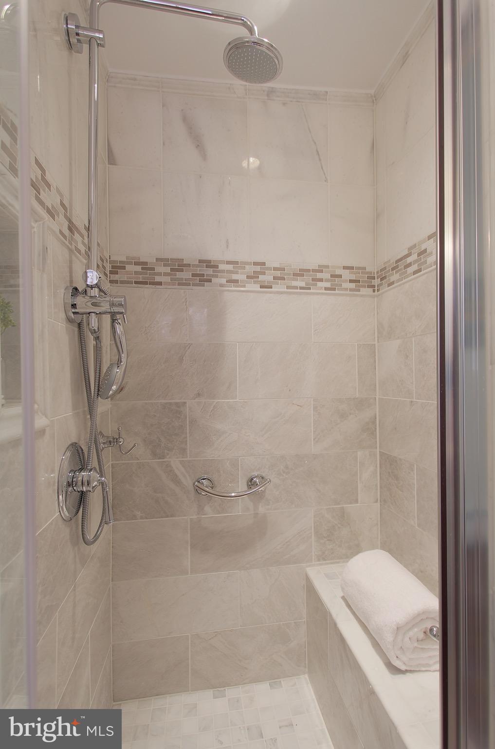 FARNEY - Residential