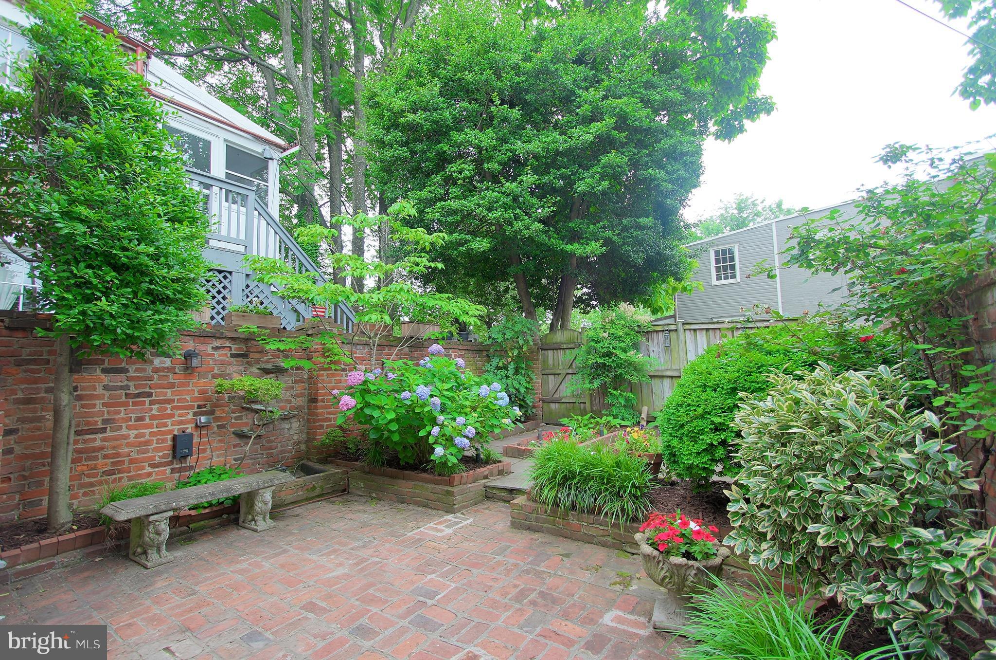 FARNEY - Residential