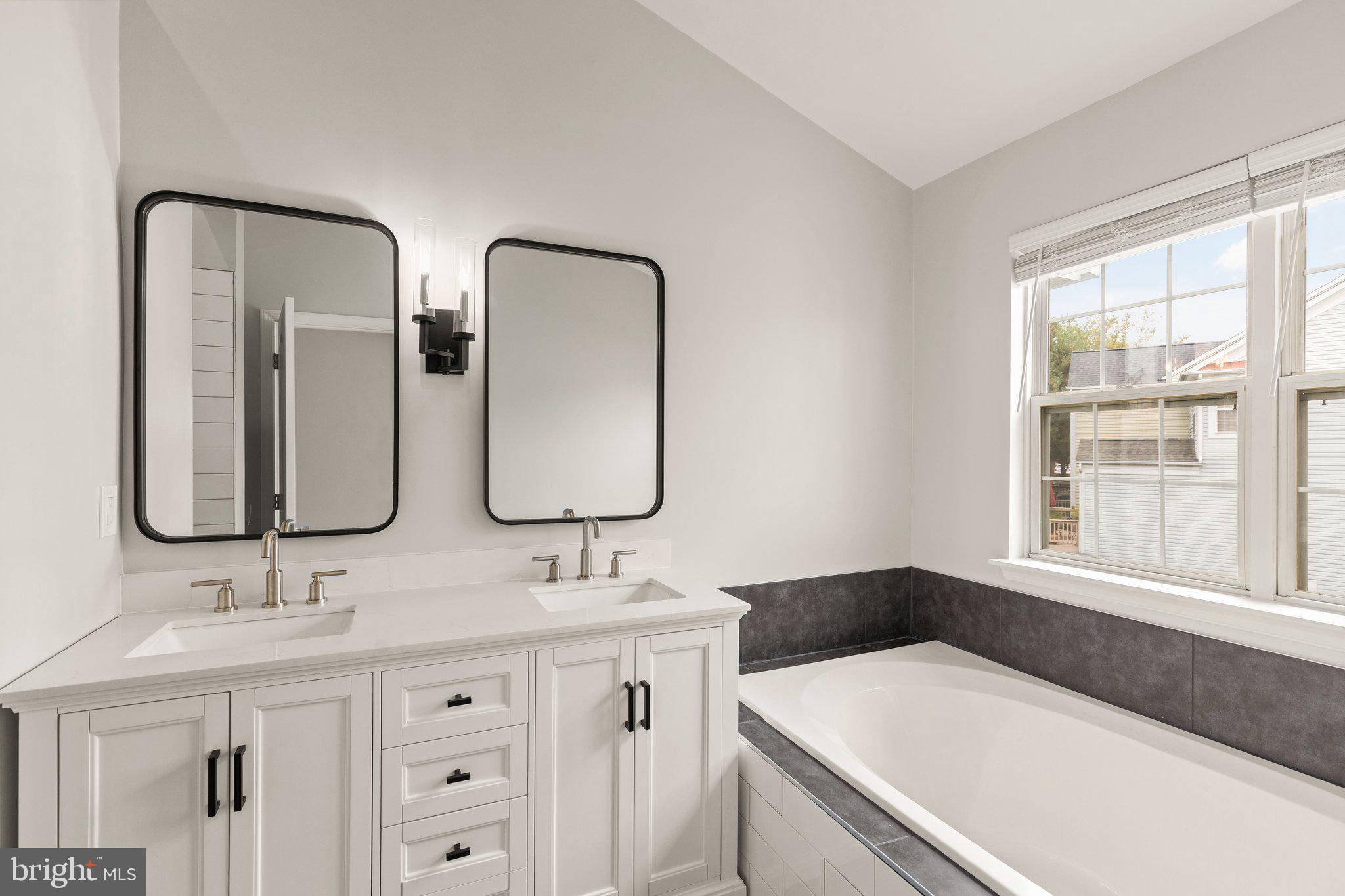 TUSCARORA KNOLLS - Residential