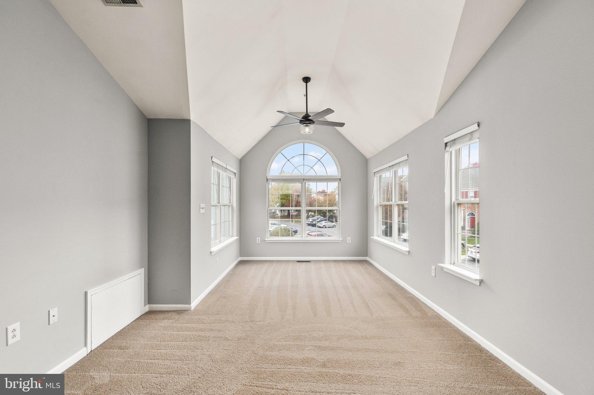 TUSCARORA KNOLLS - Residential