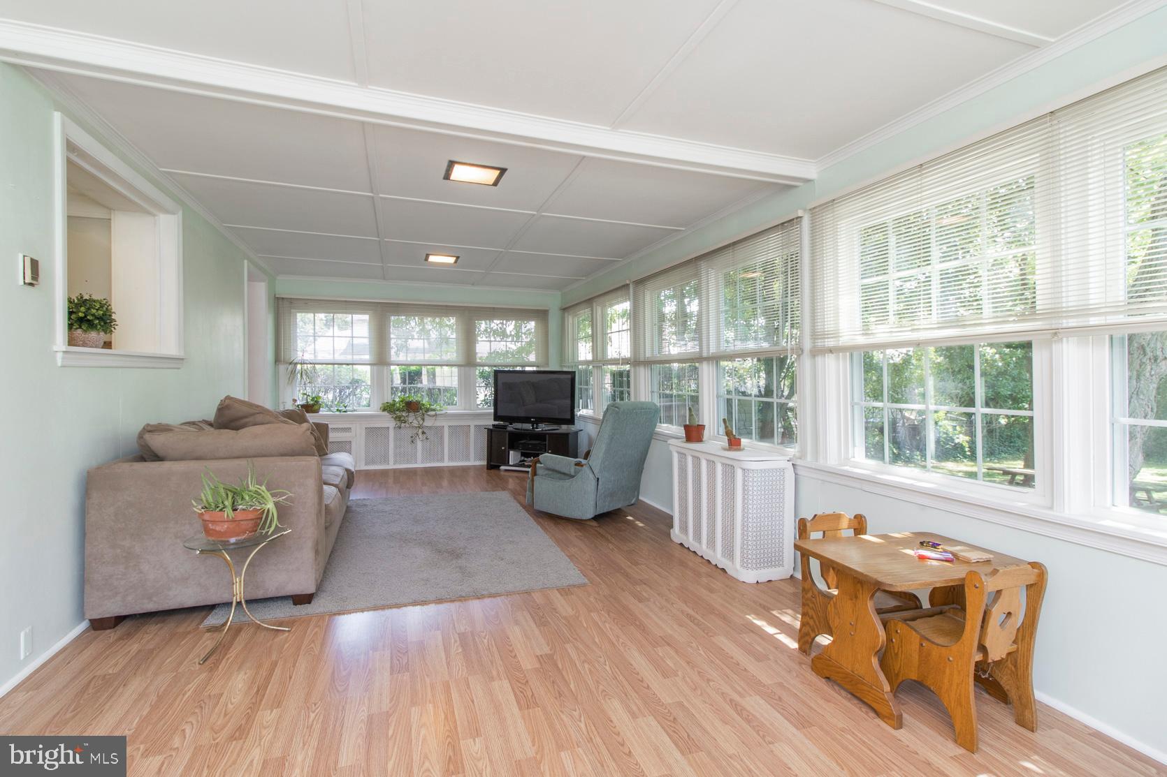 LLANERCH - Residential