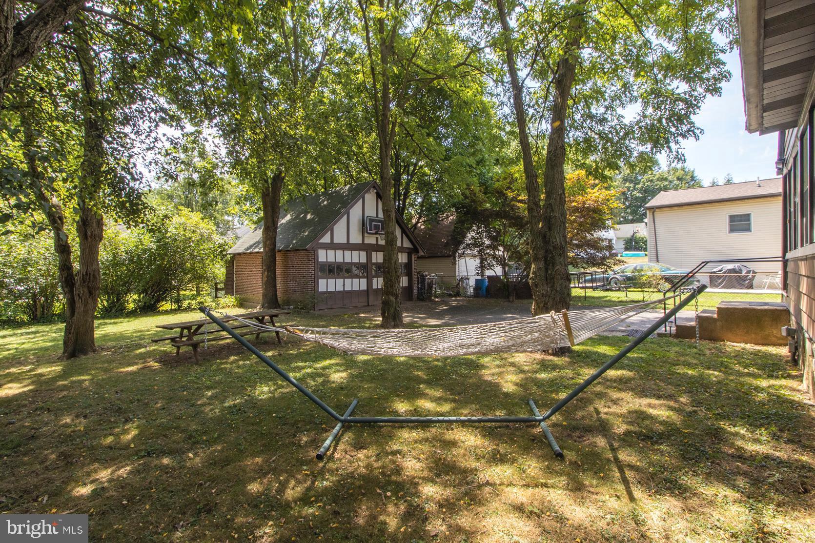 LLANERCH - Residential