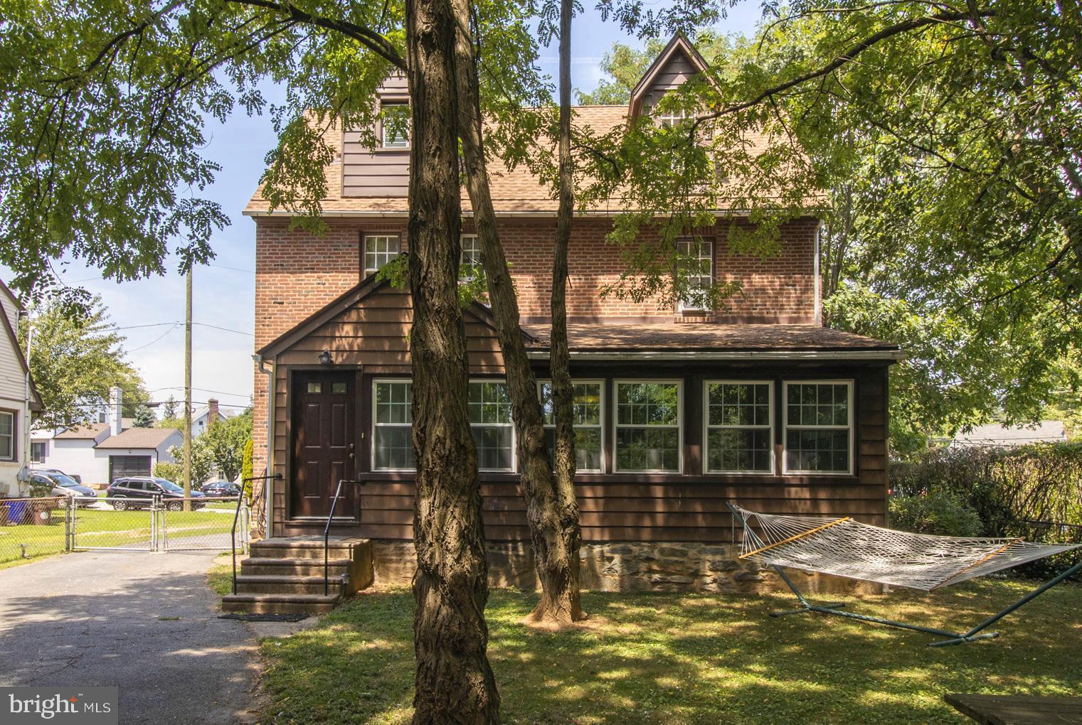 LLANERCH - Residential