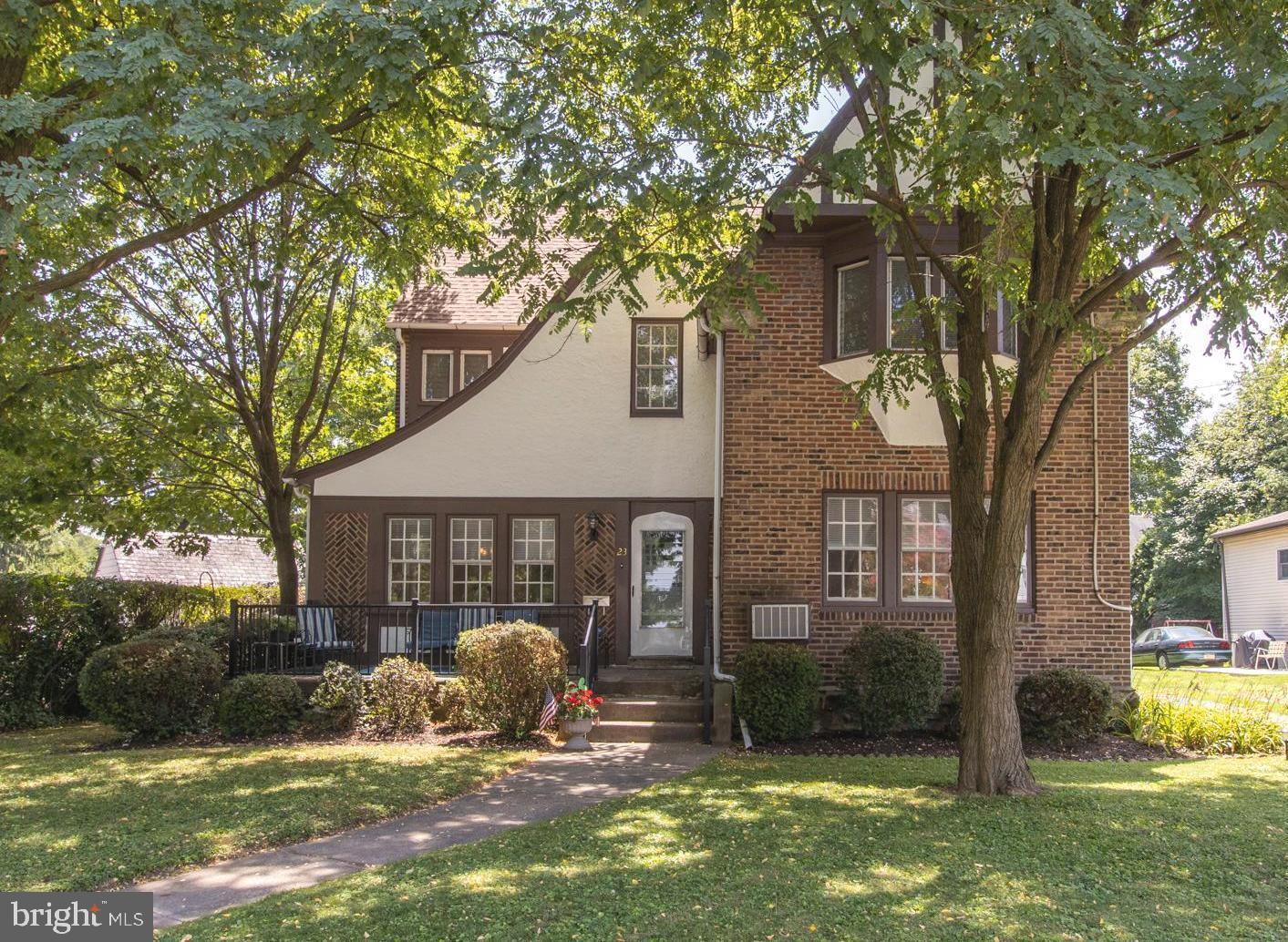 LLANERCH - Residential