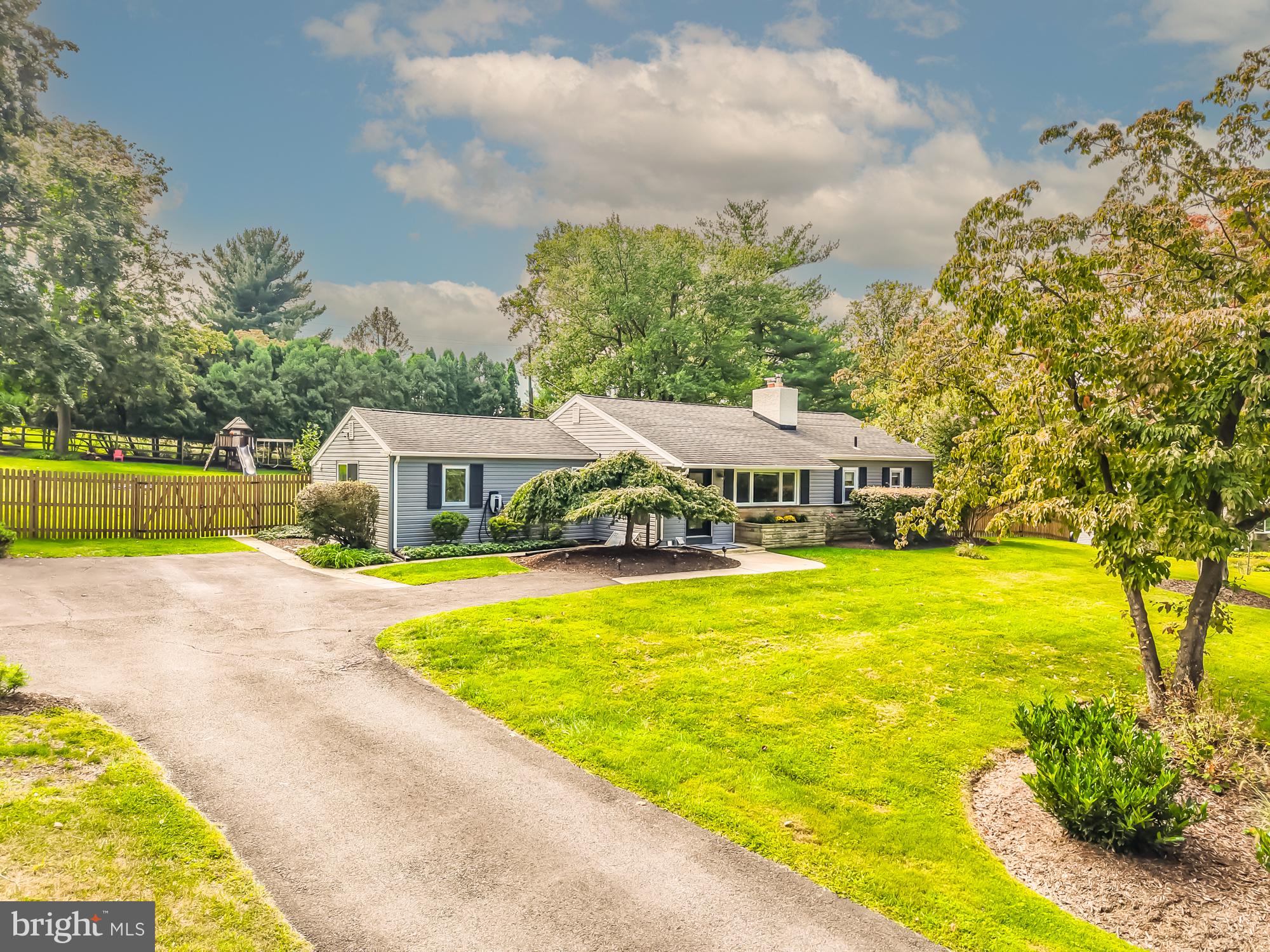634 OVERLOOK DRIVE