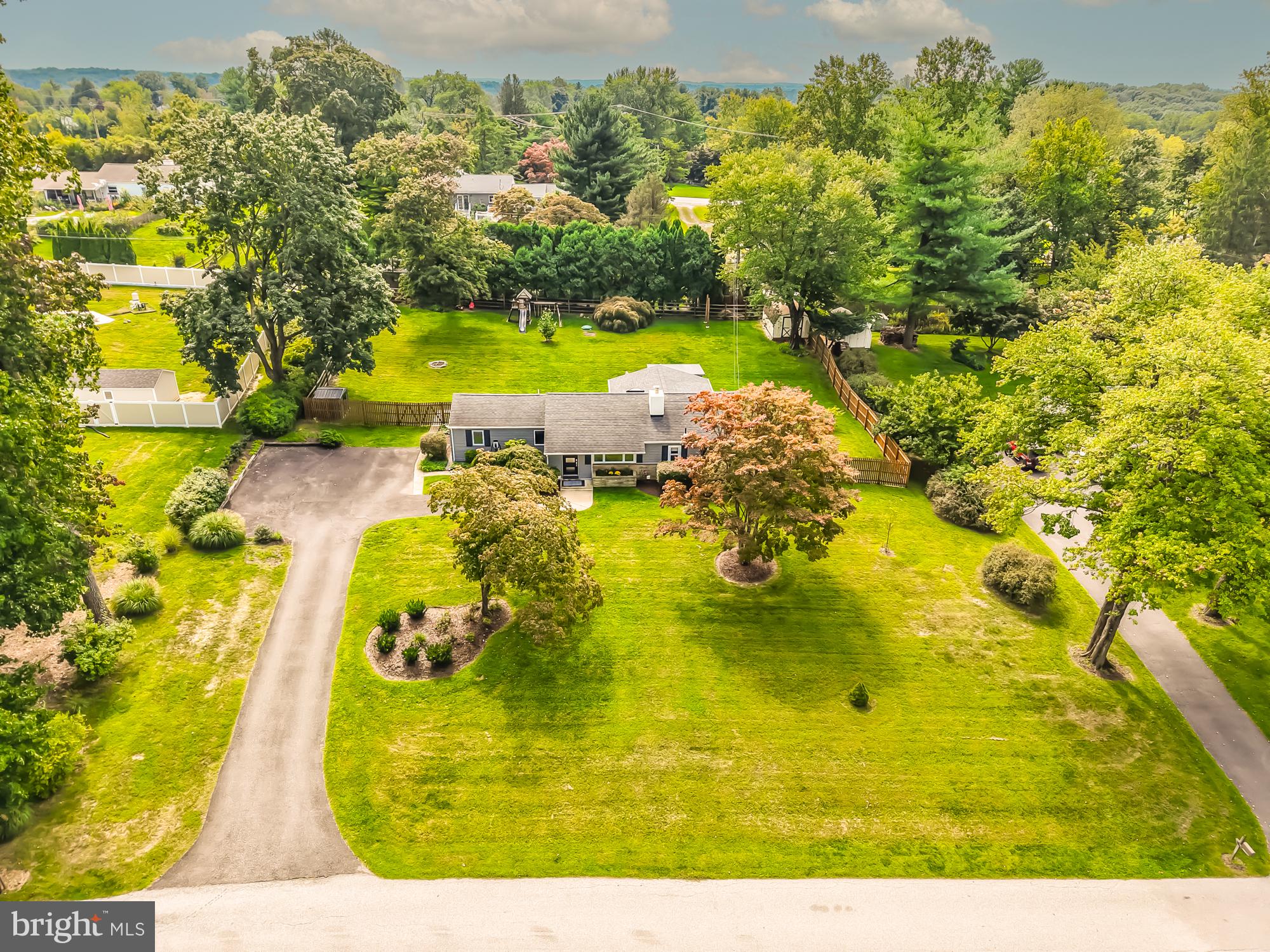 634 OVERLOOK DRIVE