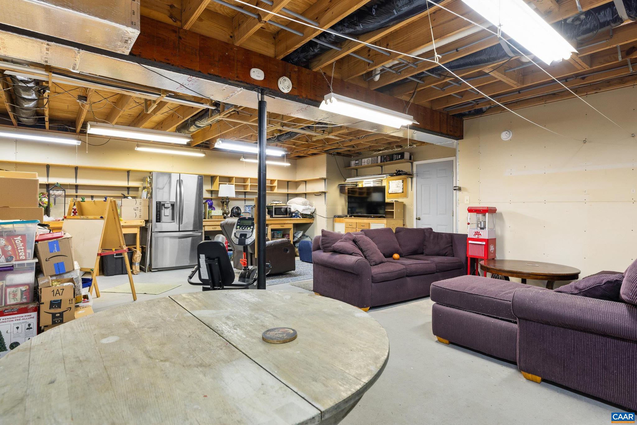 LAKE MONTICELLO - Residential