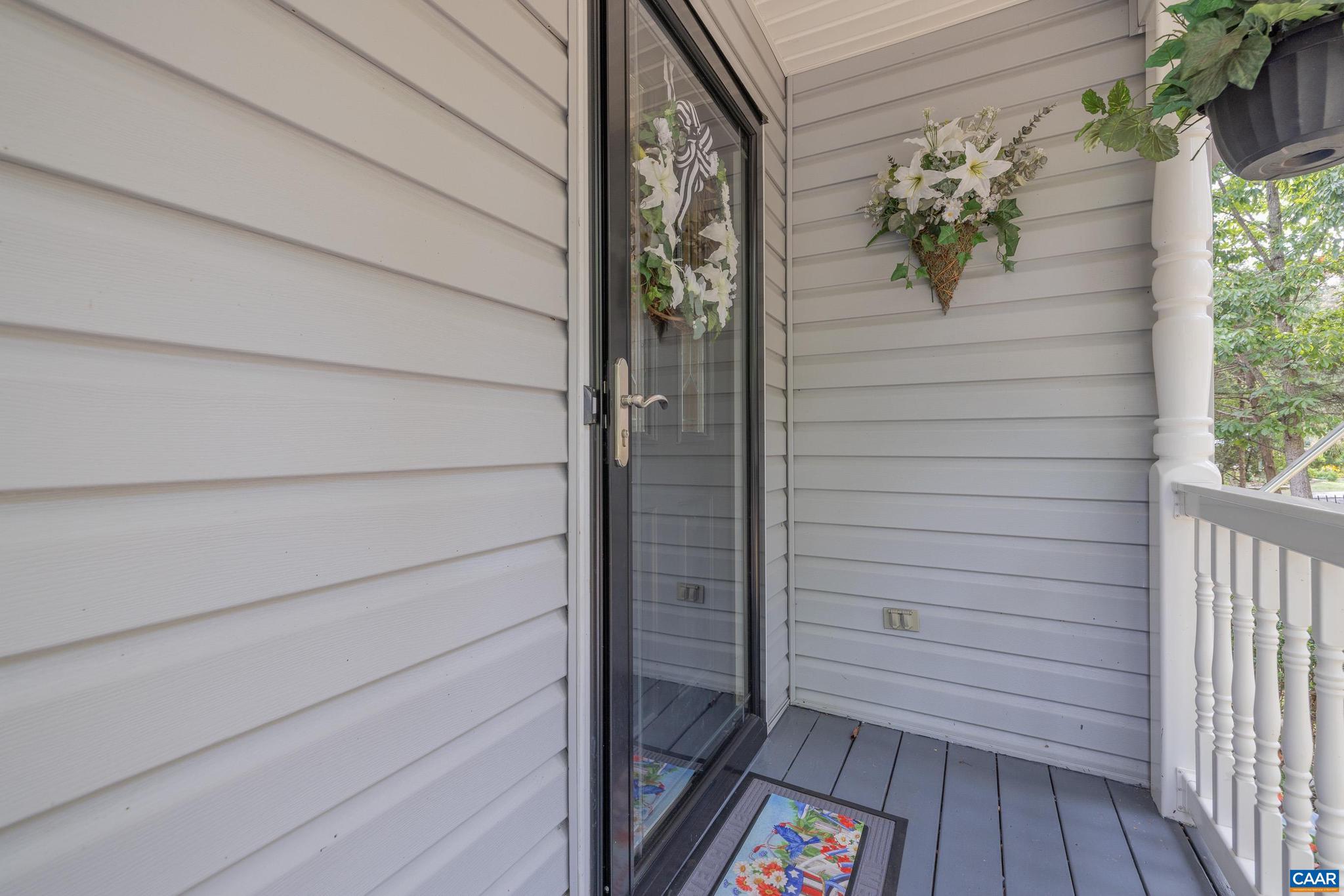 LAKE MONTICELLO - Residential