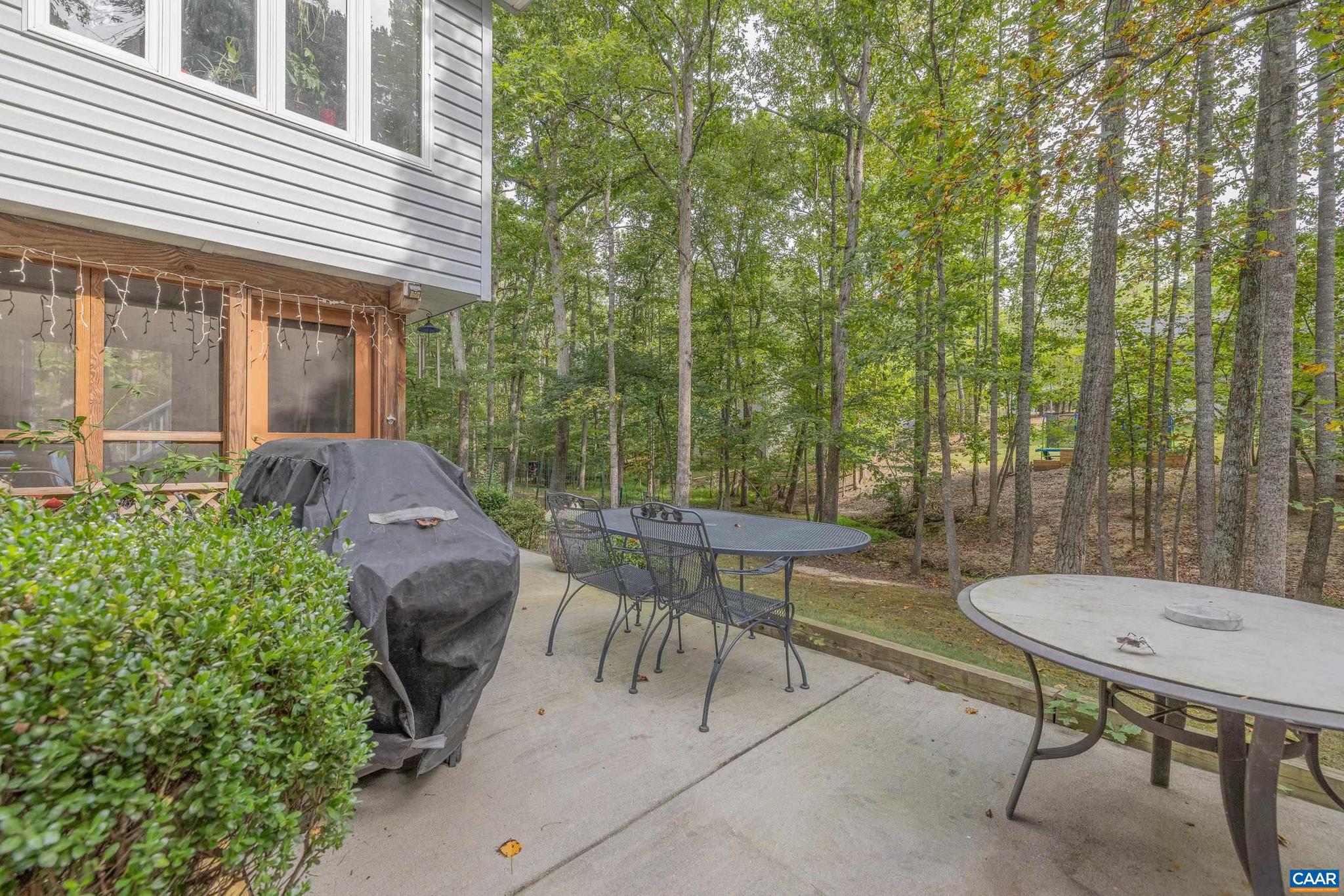 LAKE MONTICELLO - Residential