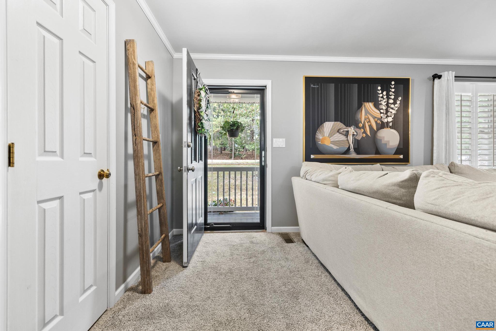 LAKE MONTICELLO - Residential