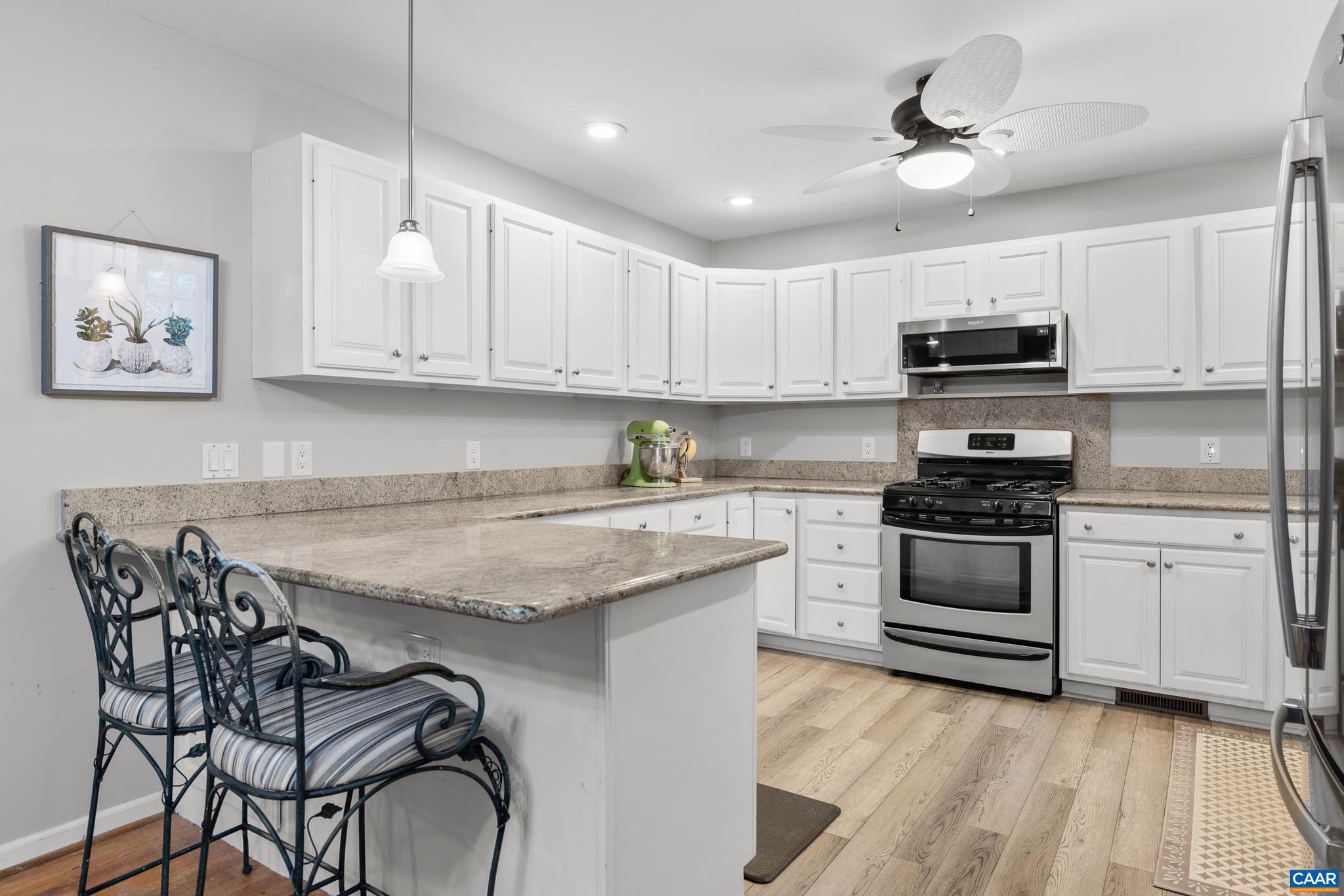 LAKE MONTICELLO - Residential