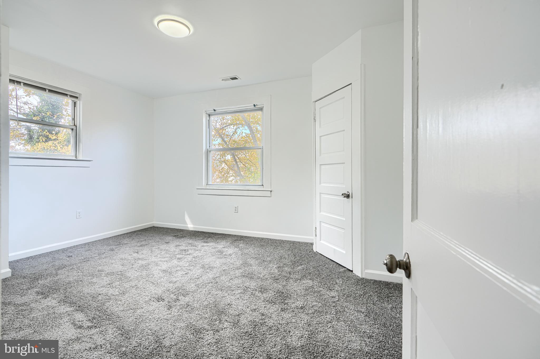 GWYNN LAKE PARK - Residential