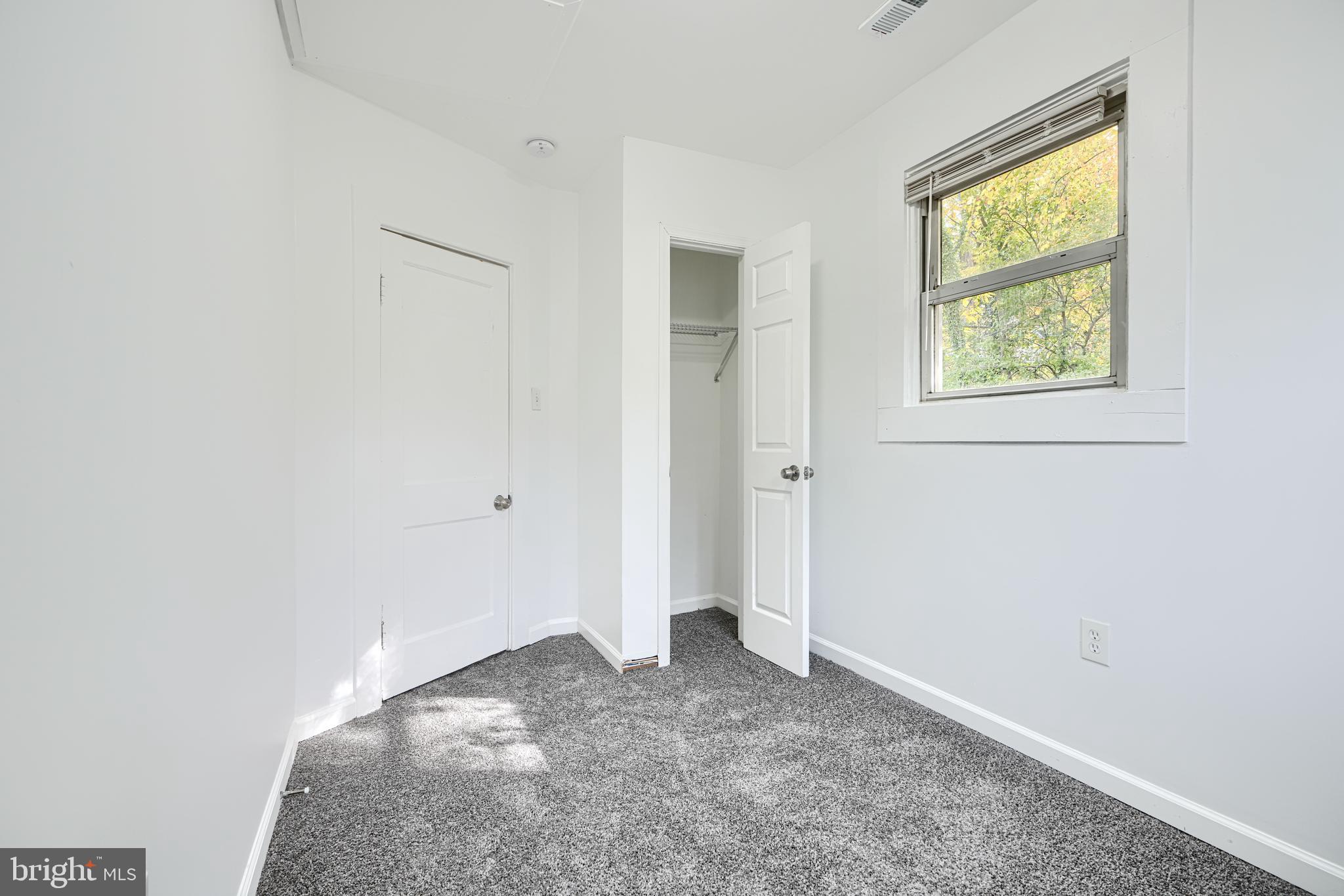 GWYNN LAKE PARK - Residential