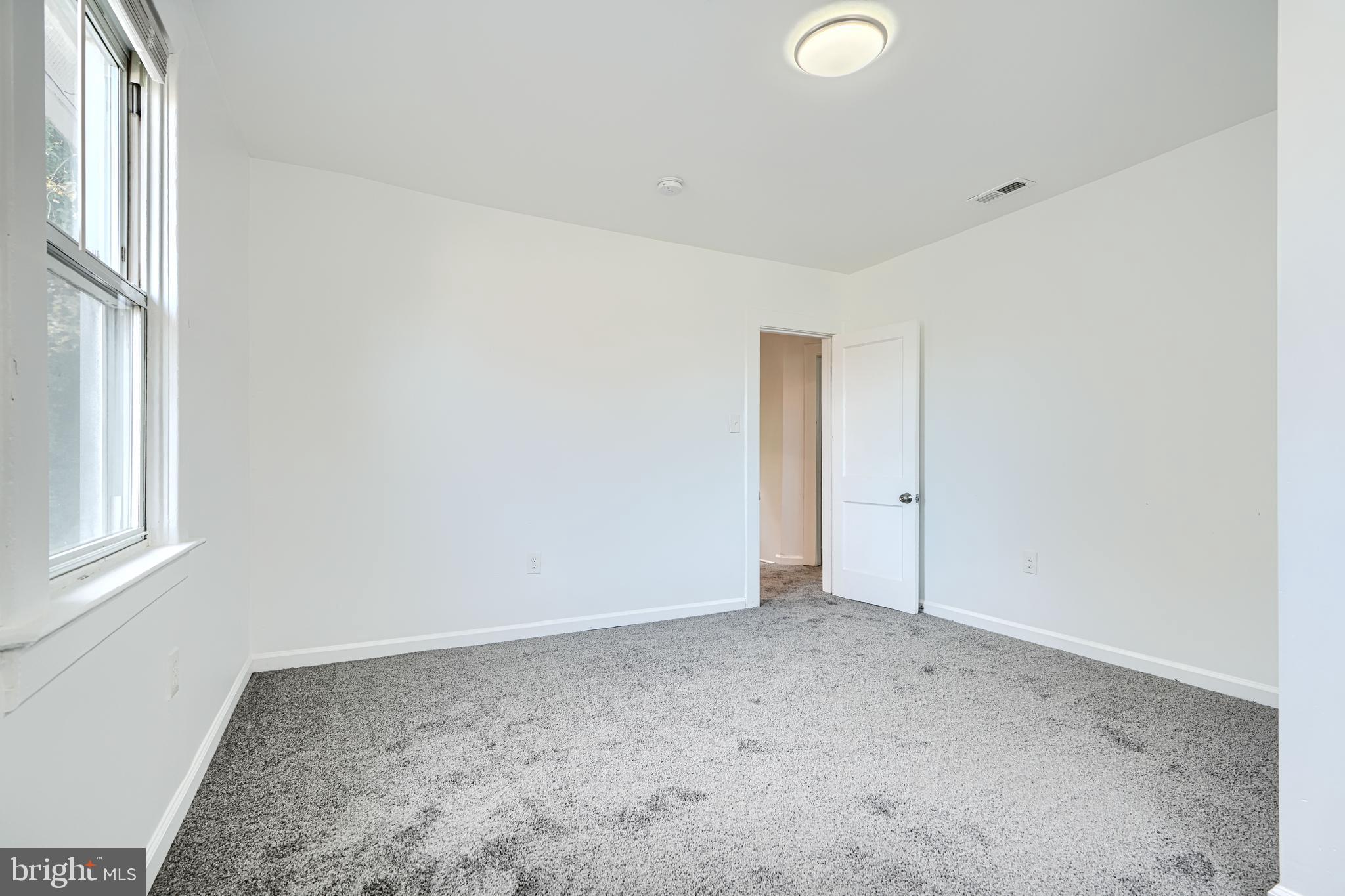 GWYNN LAKE PARK - Residential