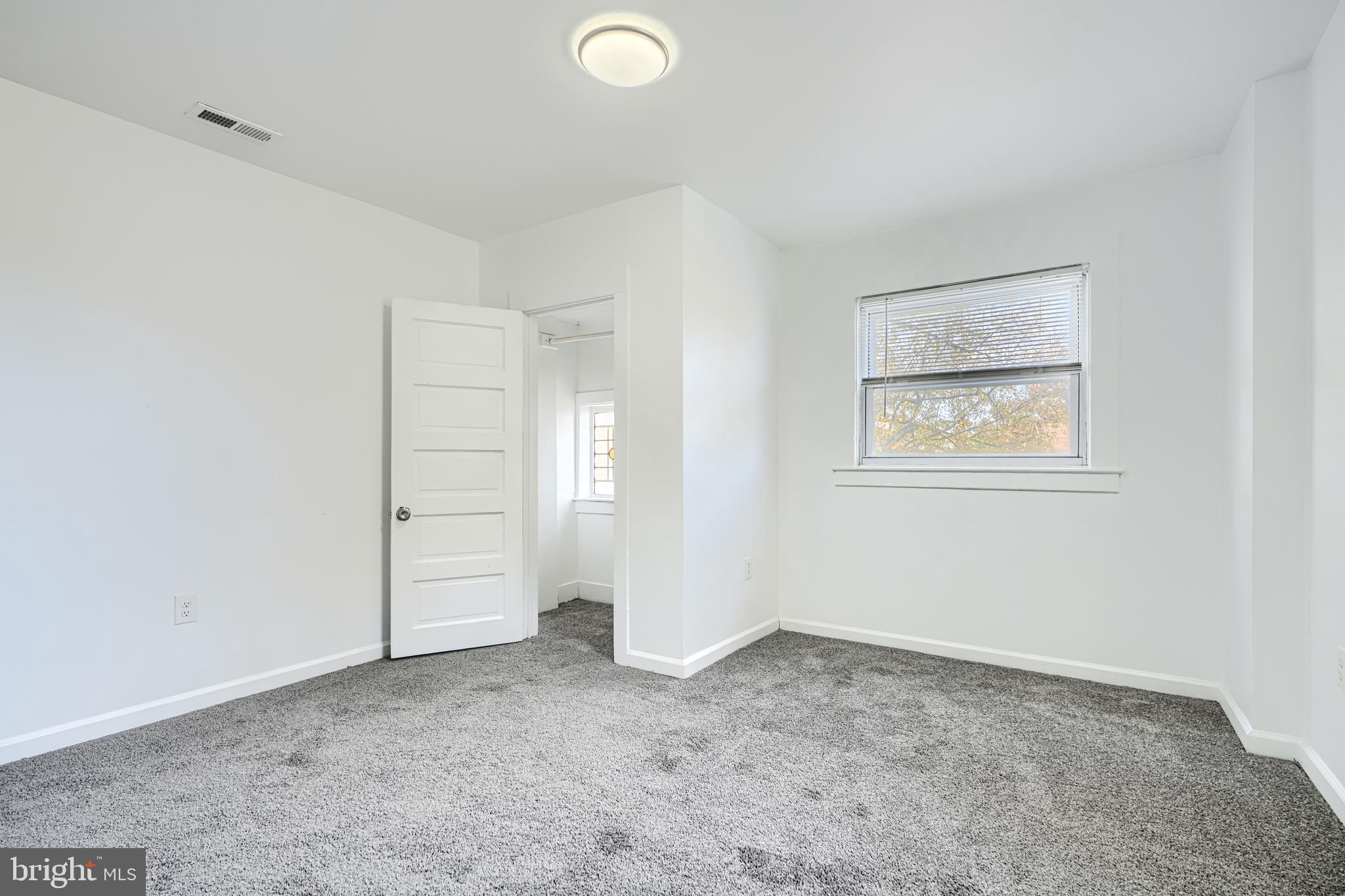 GWYNN LAKE PARK - Residential