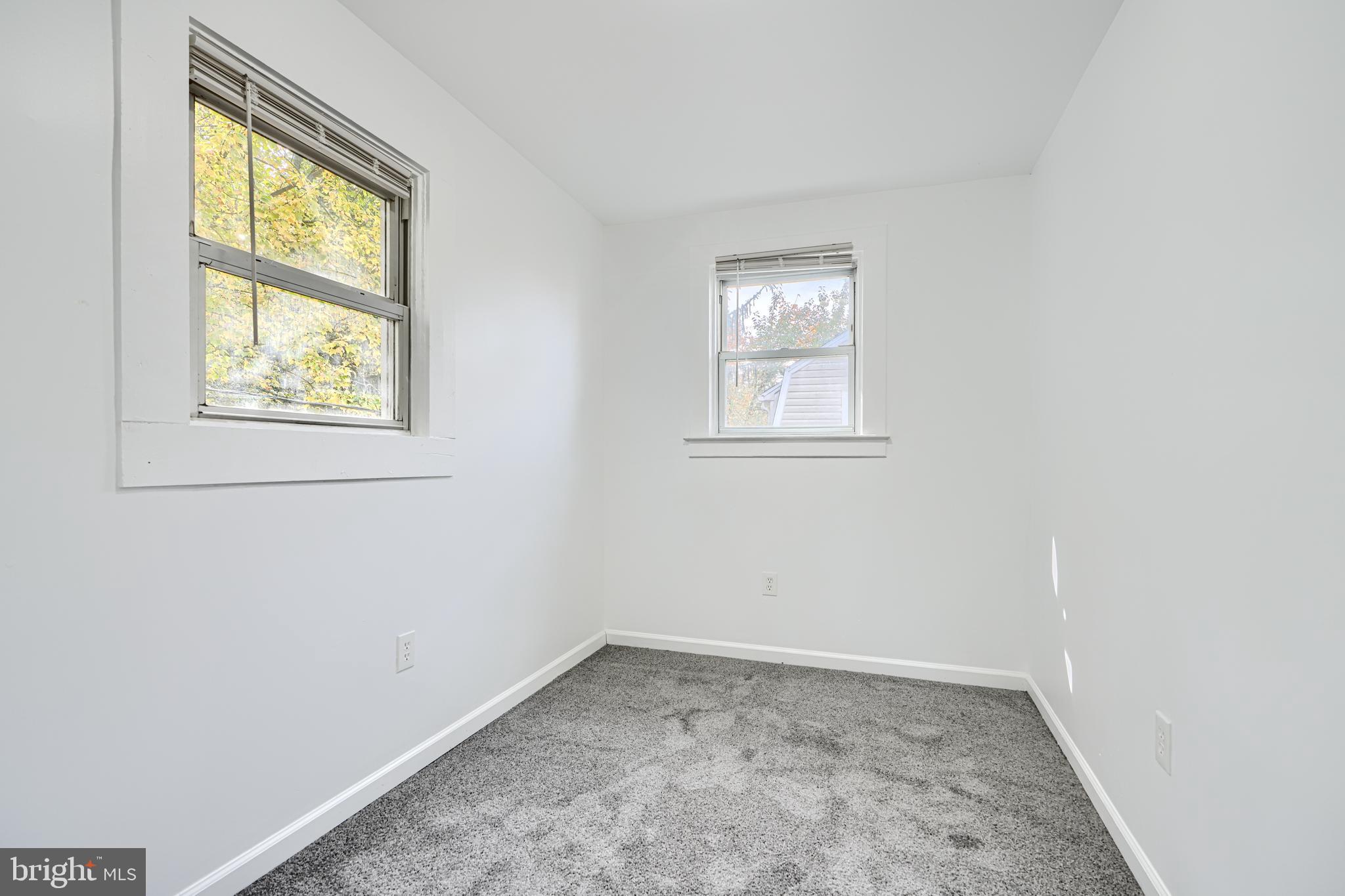 GWYNN LAKE PARK - Residential