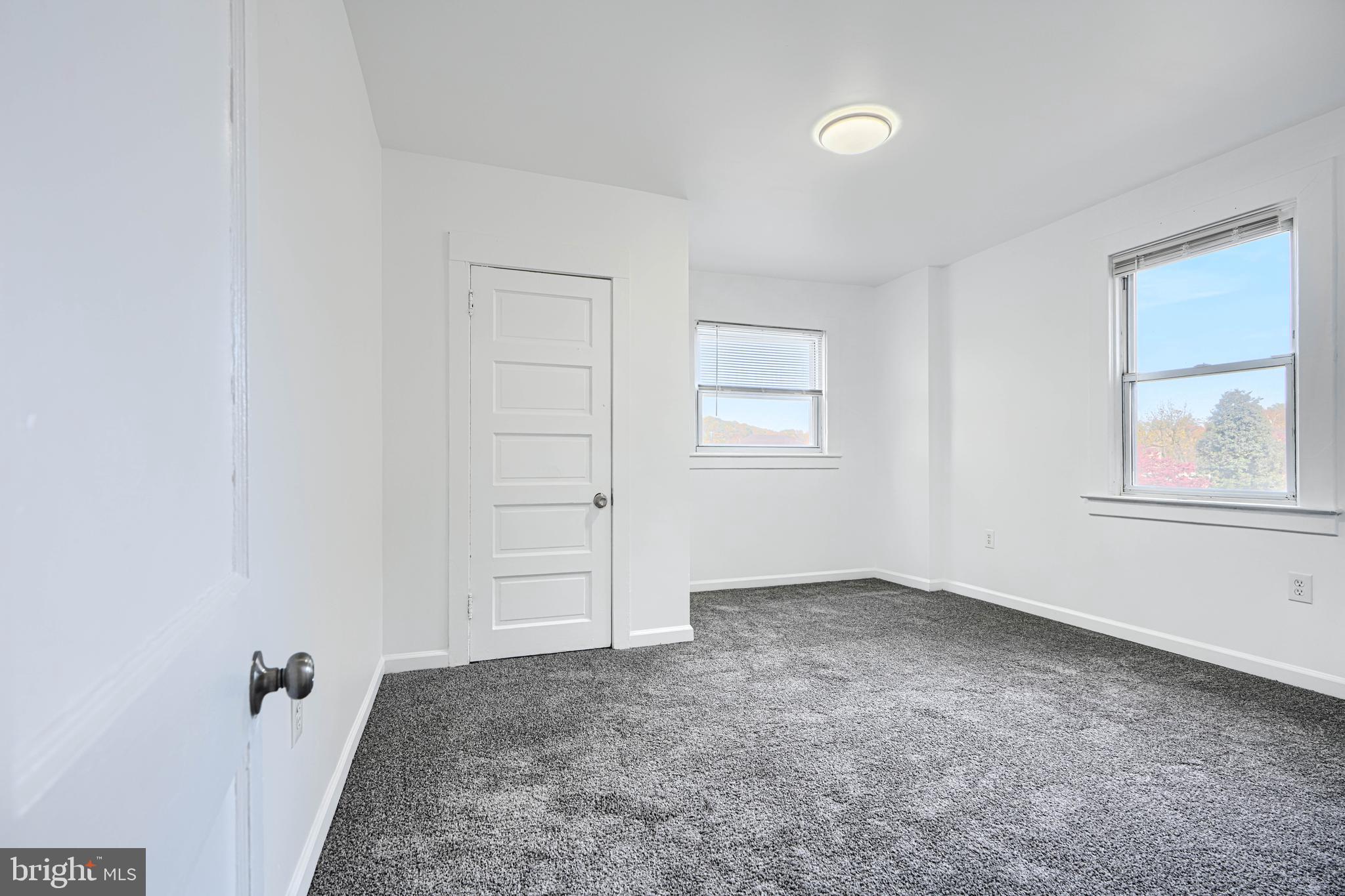 GWYNN LAKE PARK - Residential