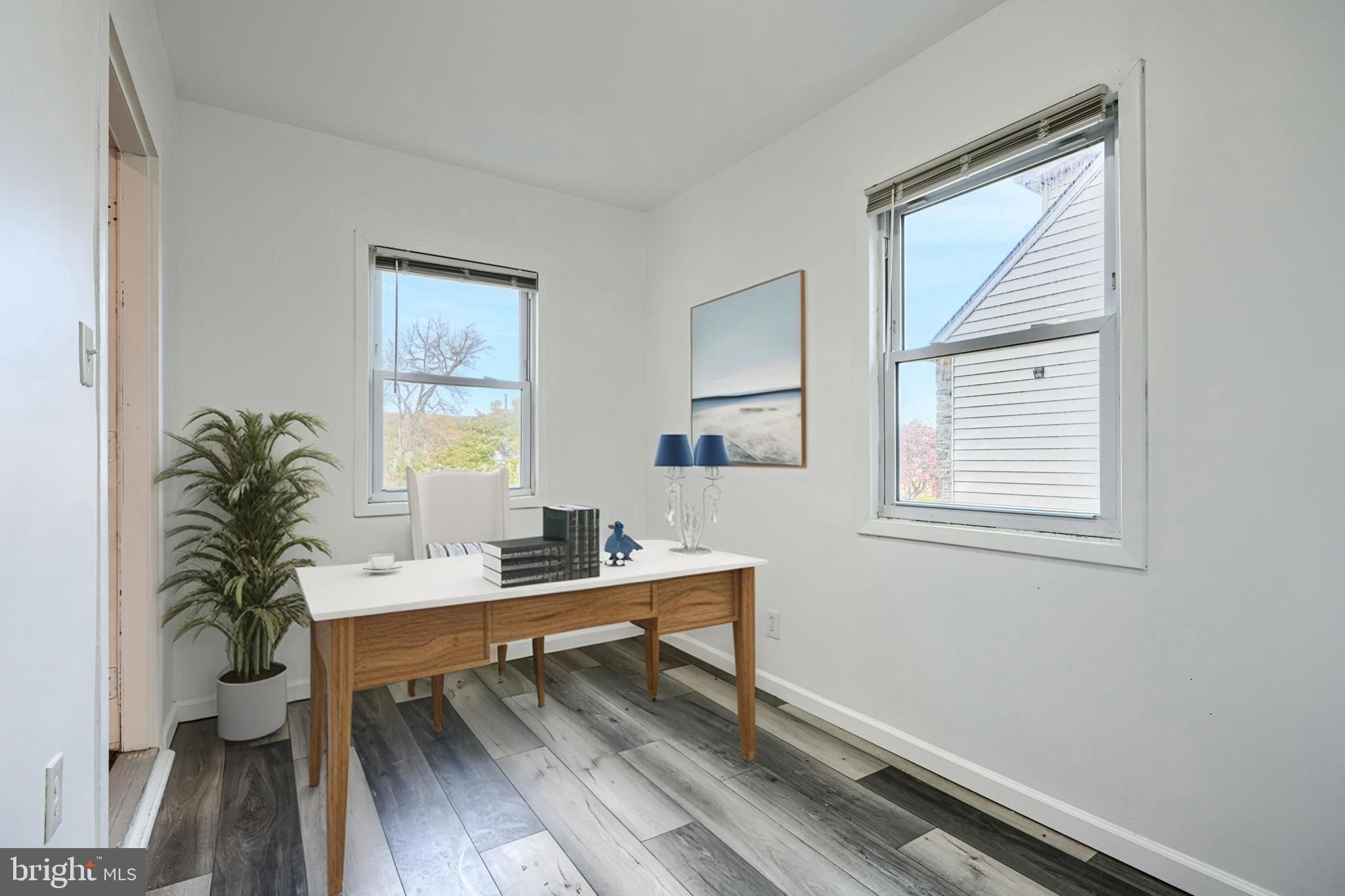 GWYNN LAKE PARK - Residential