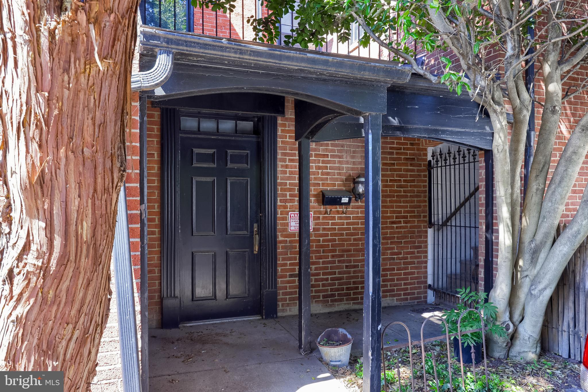 DOWNTOWN LANCASTER - Commercial Sale
