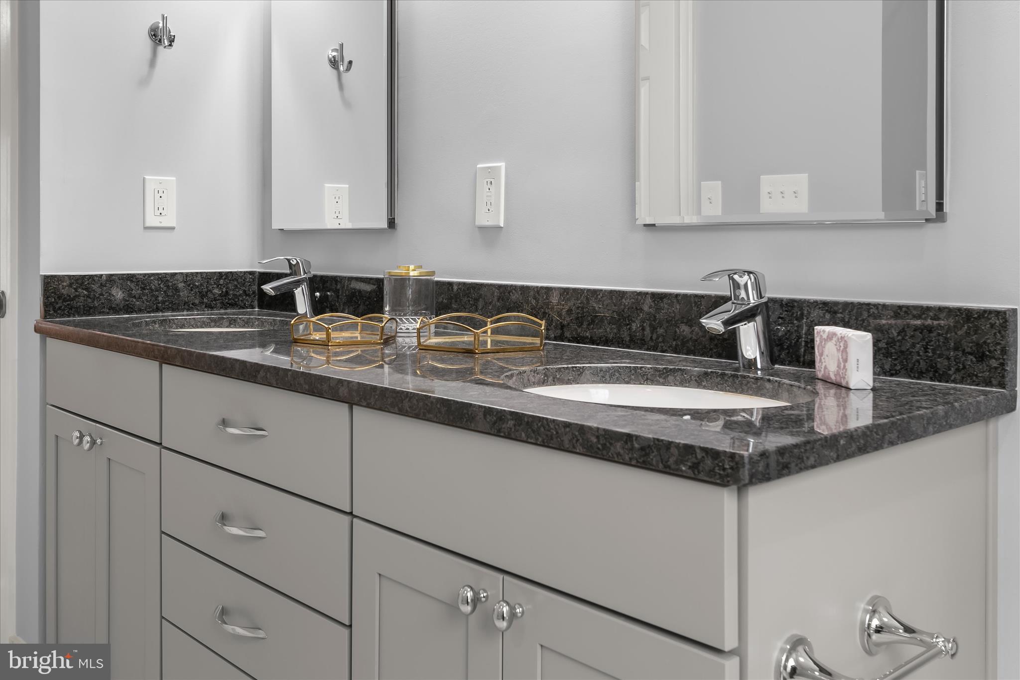 OLD FARM - Residential