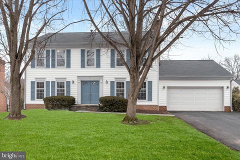 4 HOLLYBERRY COURT ROCKVILLE MD 20852