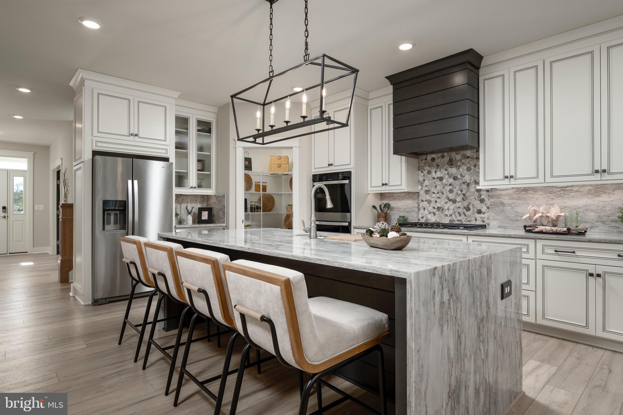 23512 EAST GATE DRIVE