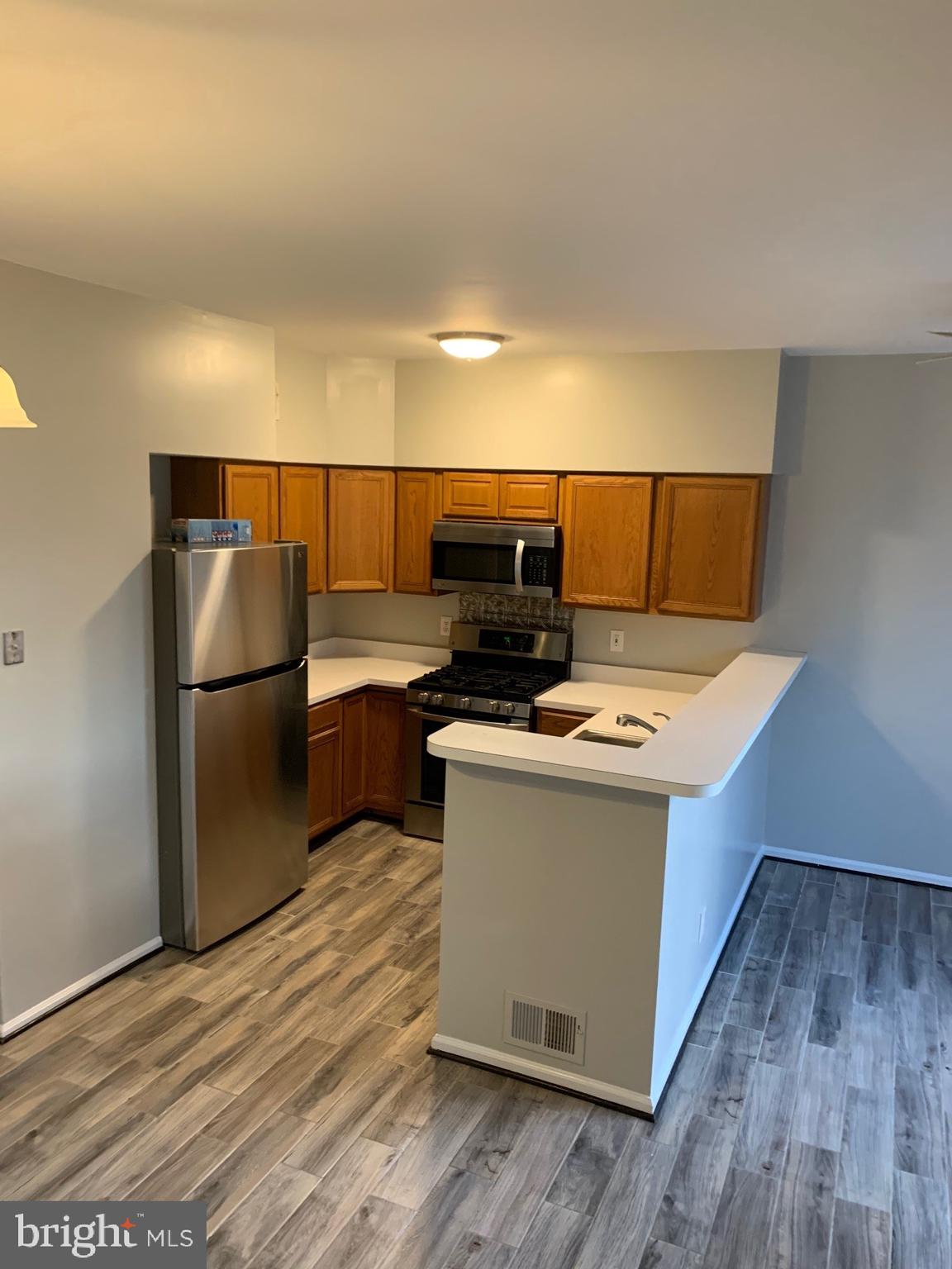 MONTCLAIR MEWS - Residential Lease