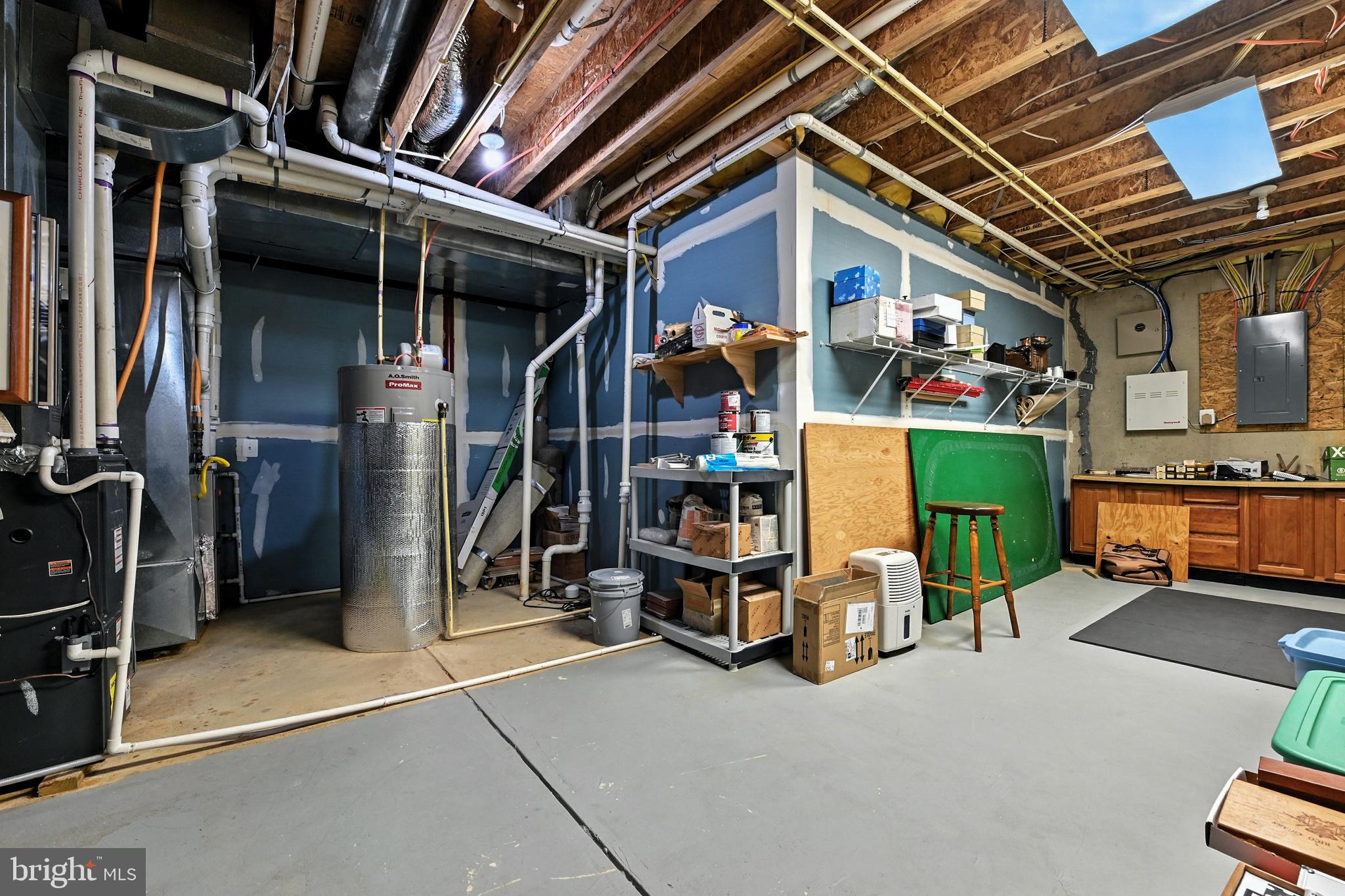 SYMPHONY VILLAGE AT CENTREVILLE - Residential