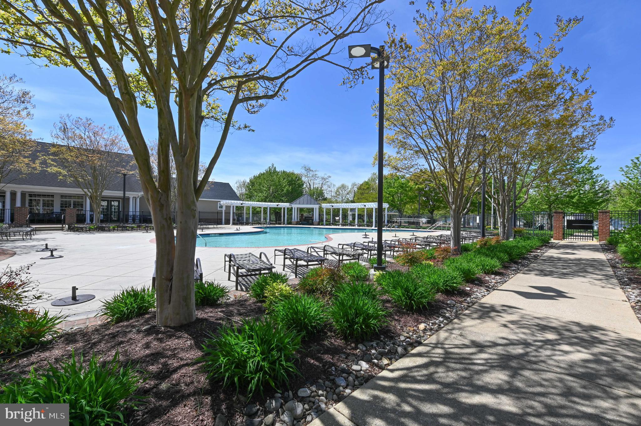 SYMPHONY VILLAGE AT CENTREVILLE - Residential