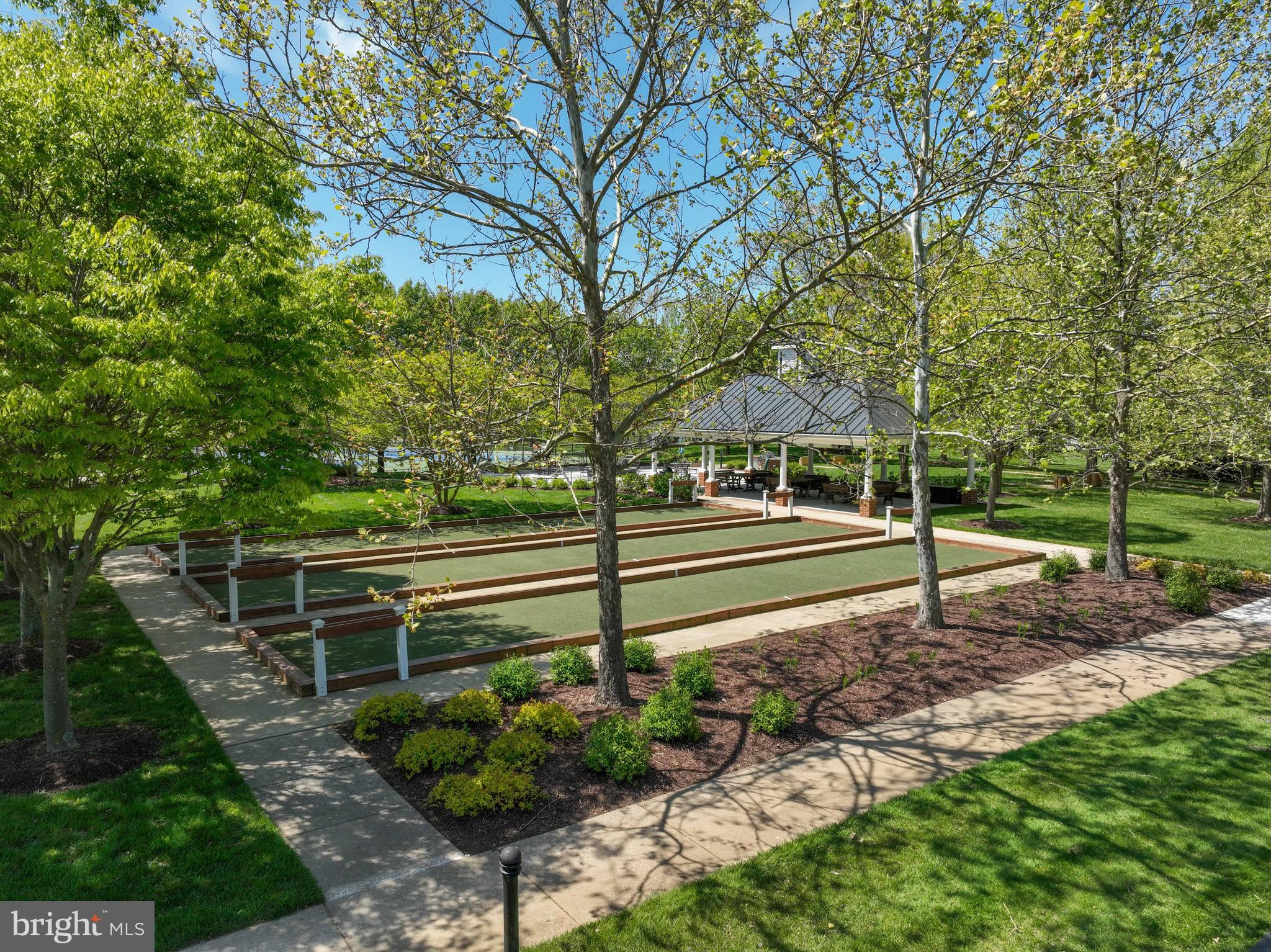 SYMPHONY VILLAGE AT CENTREVILLE - Residential